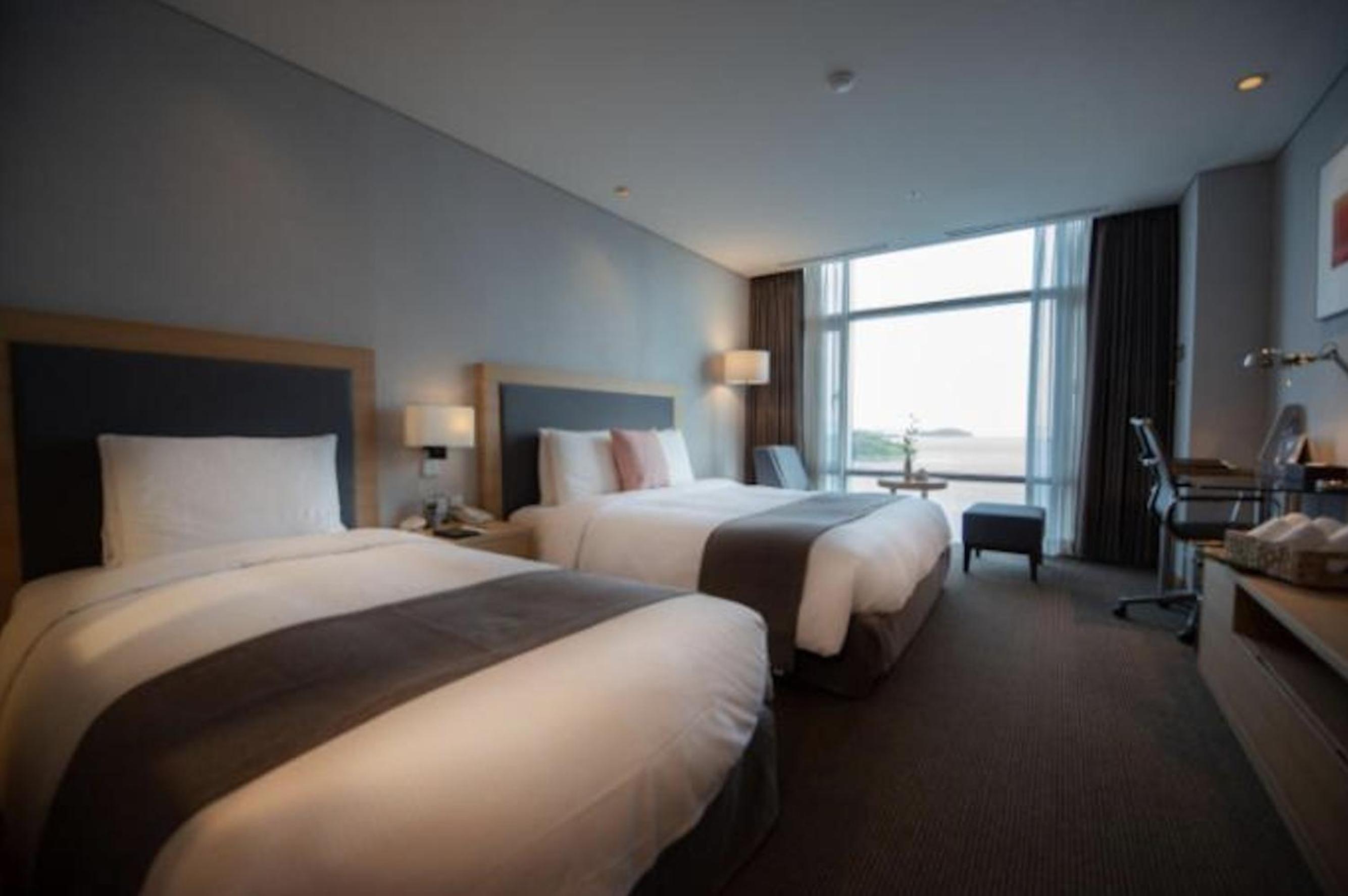 Premium Family Twin Room with Sea View