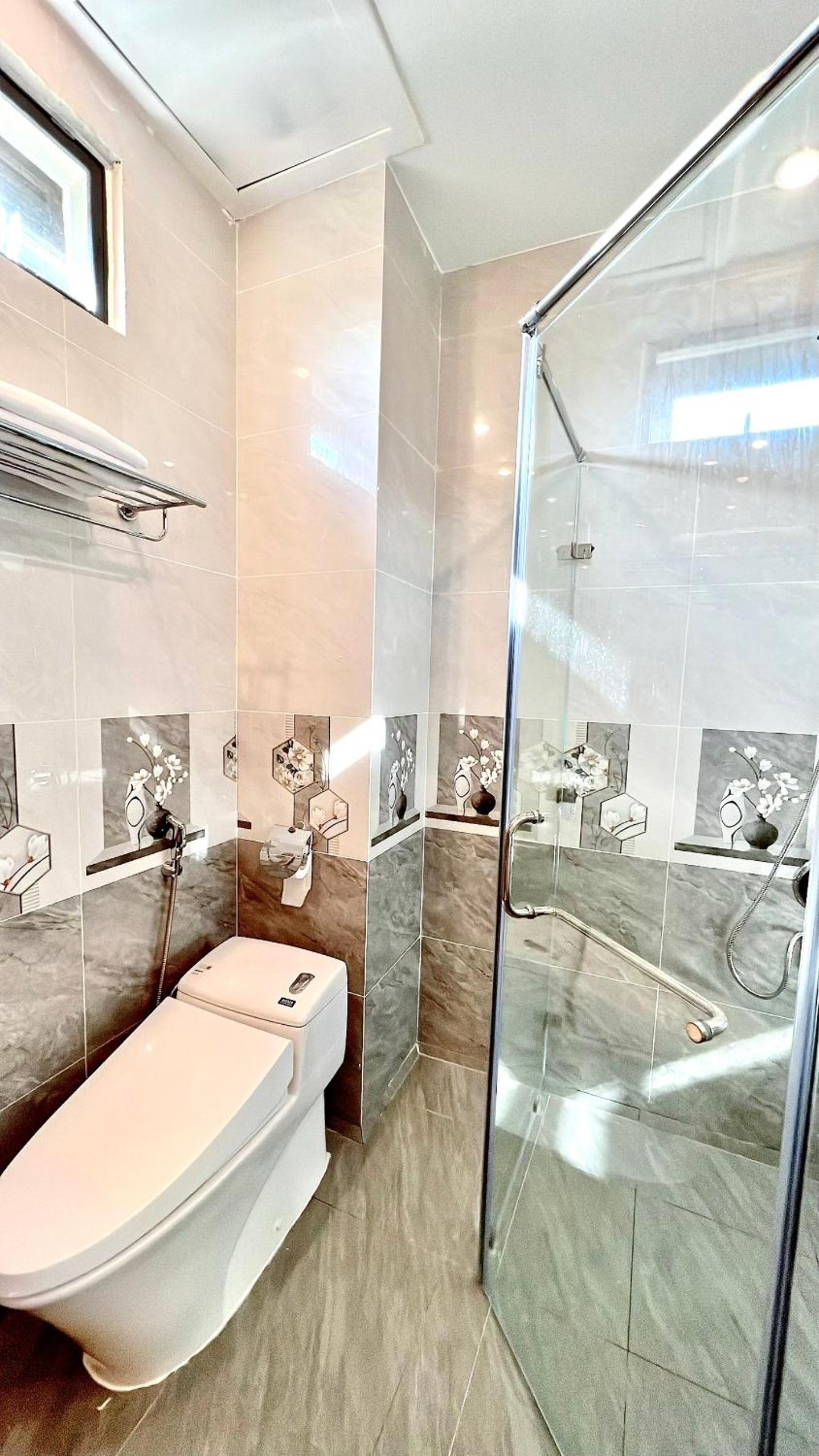 Deluxe Double Room (2 Adults + 1 Child)