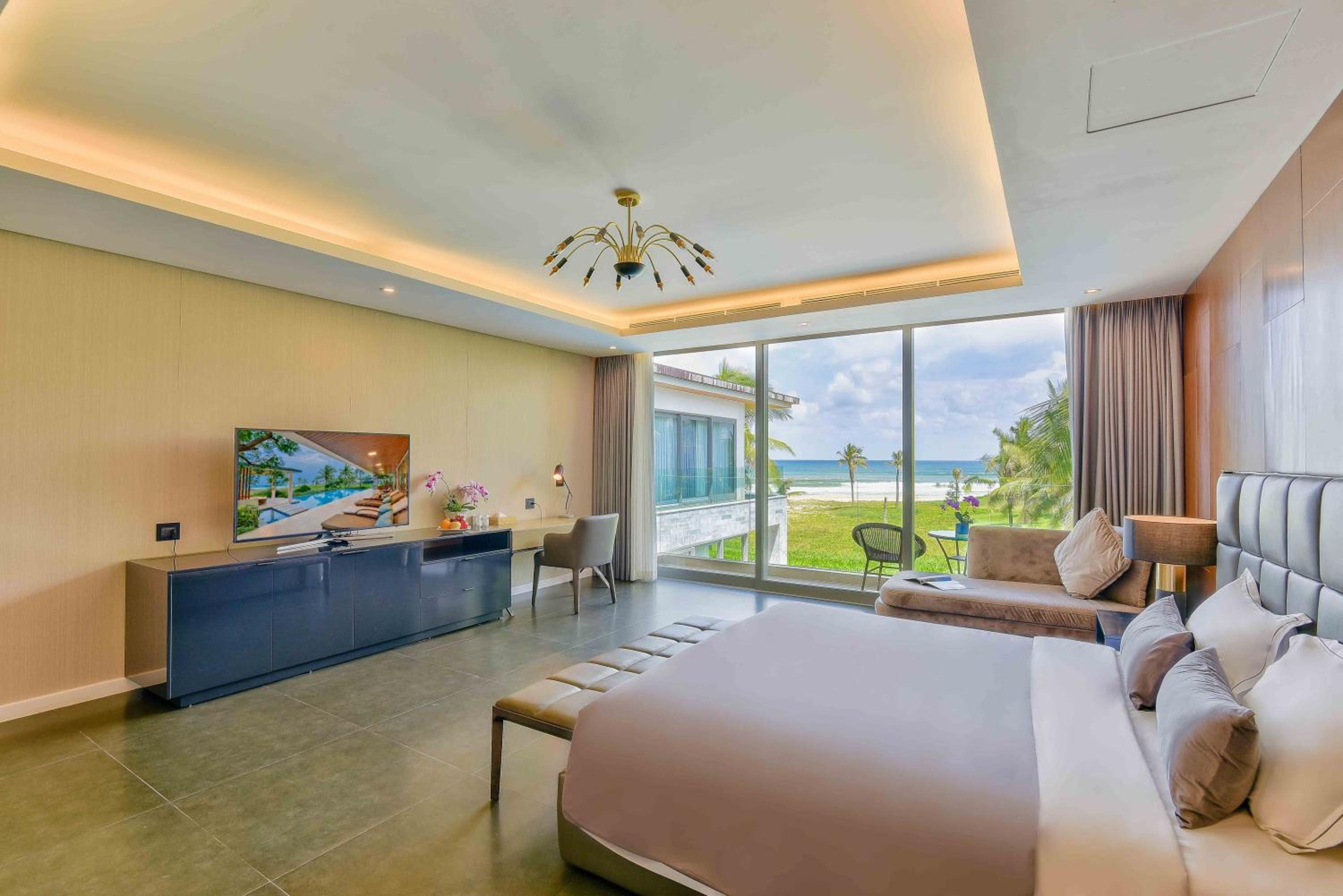 Villa - Beach Front