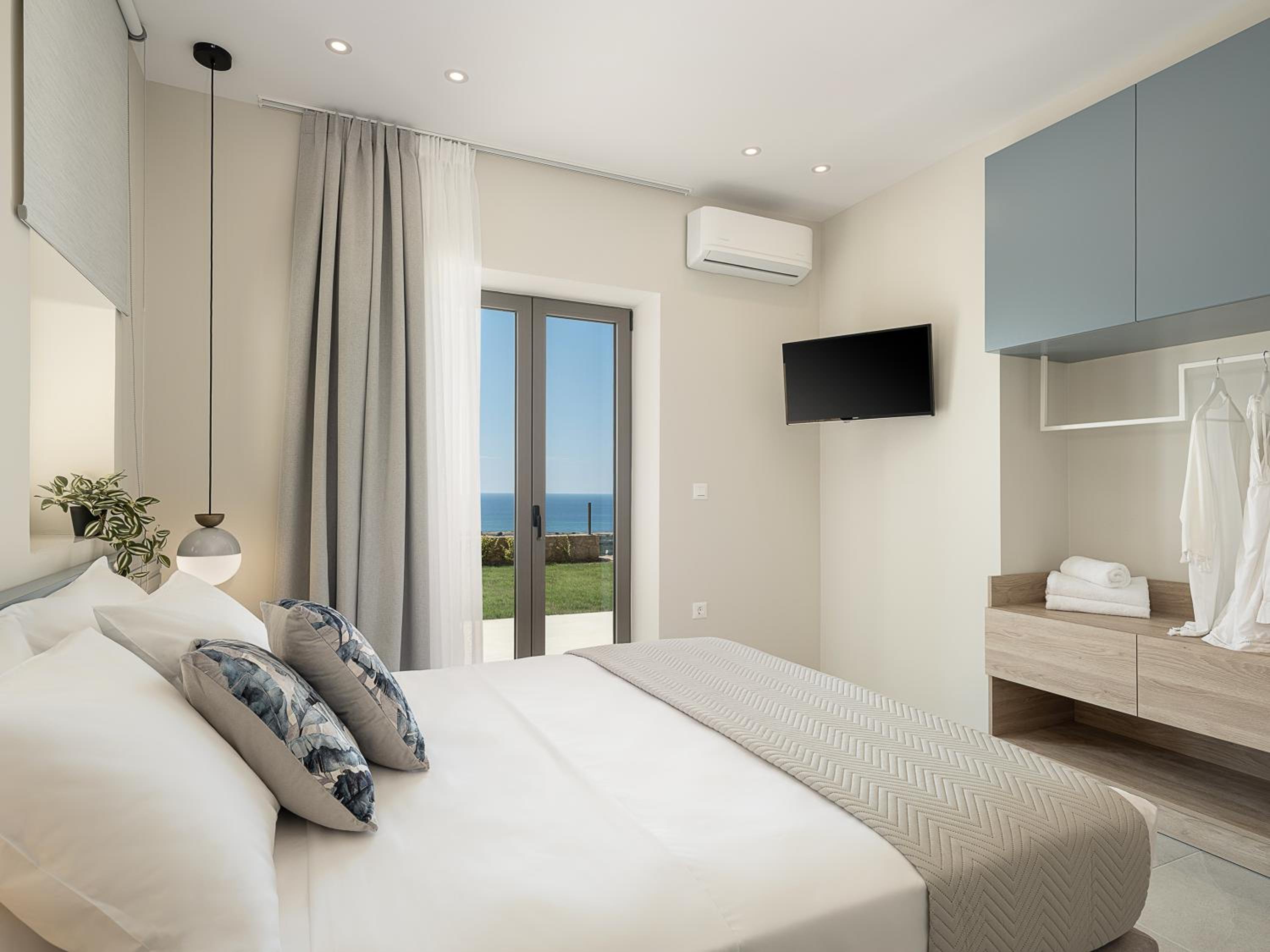 Three-Bedroom Villa with Private Pool & Sea View (disability access)