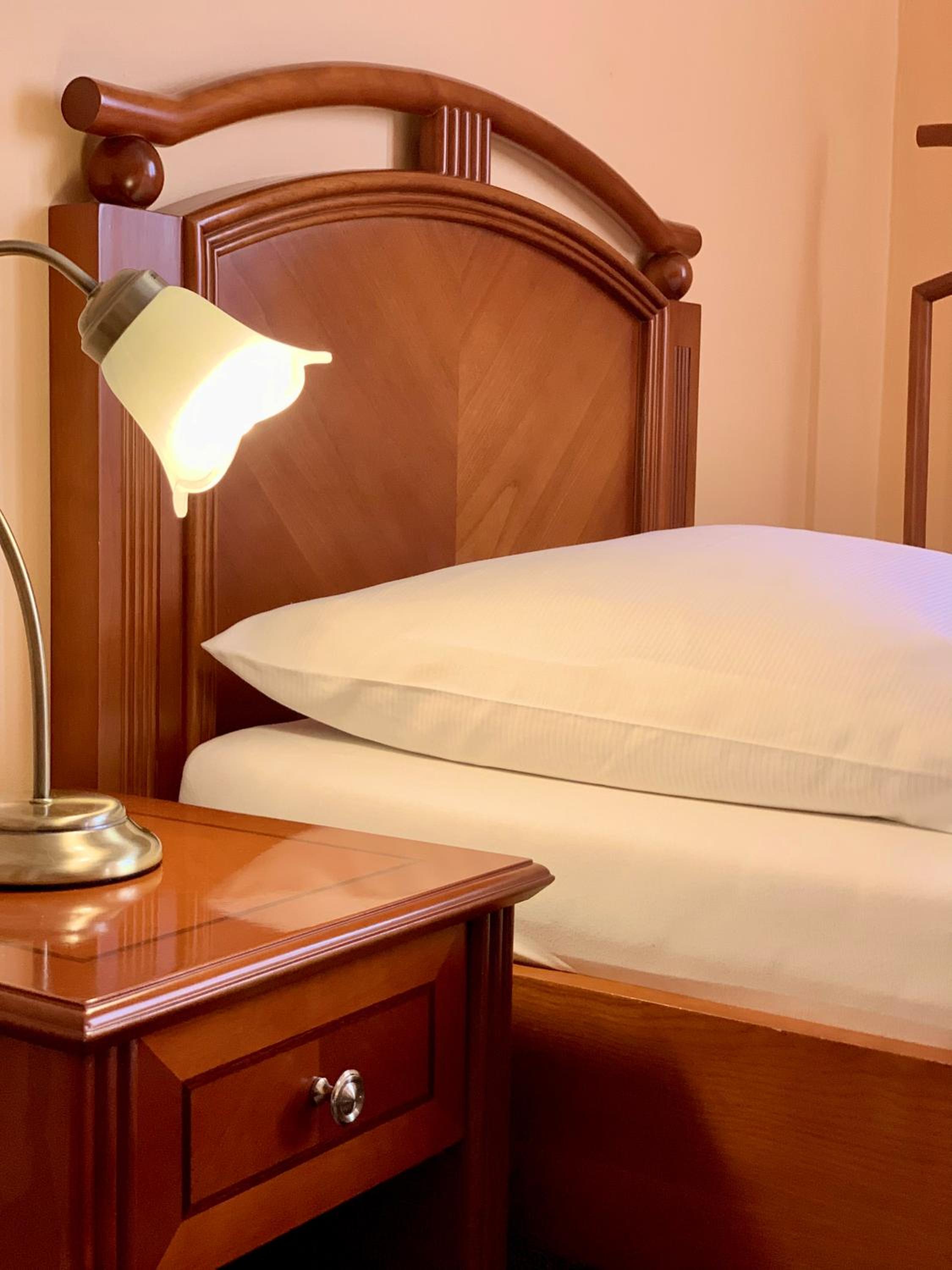 Single Room with Private Bathroom photo 1