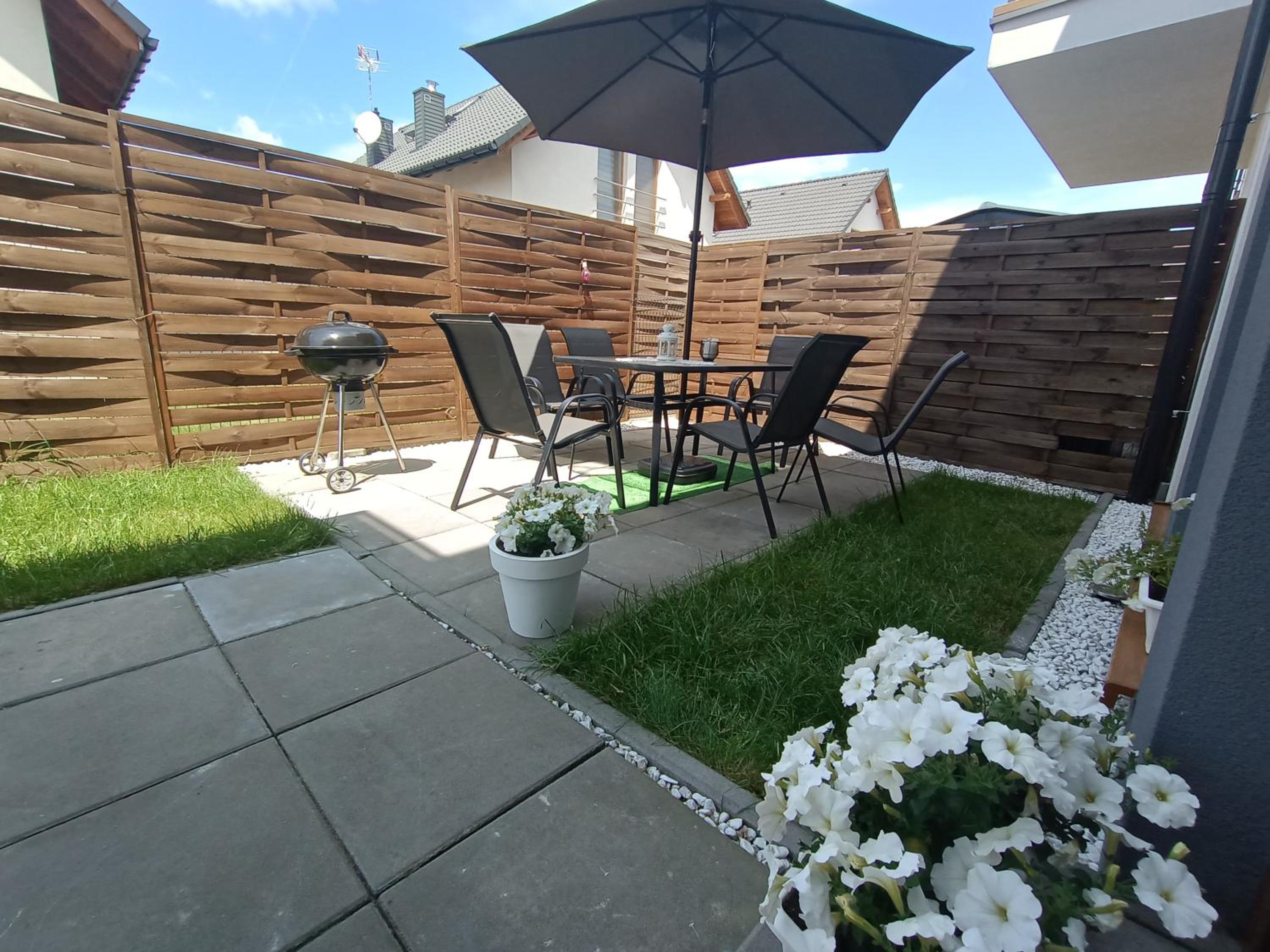 Apartment with Terrace - Photo 47