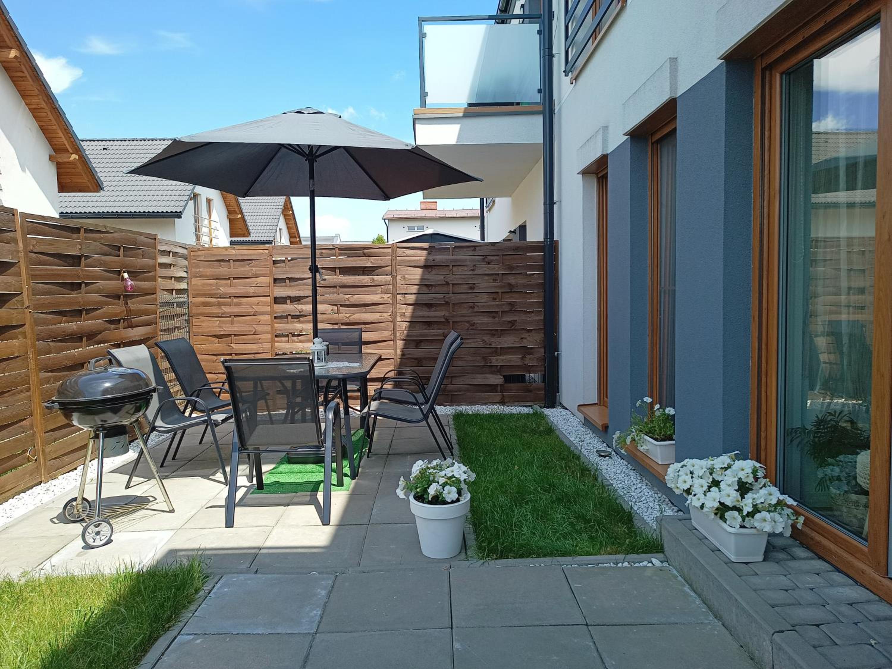 Apartment with Terrace - Photo 49