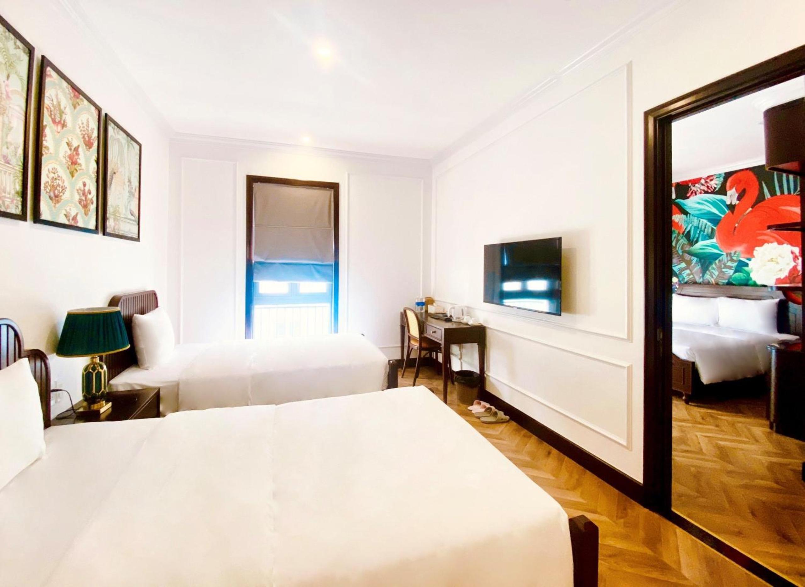 Deluxe Family Room
