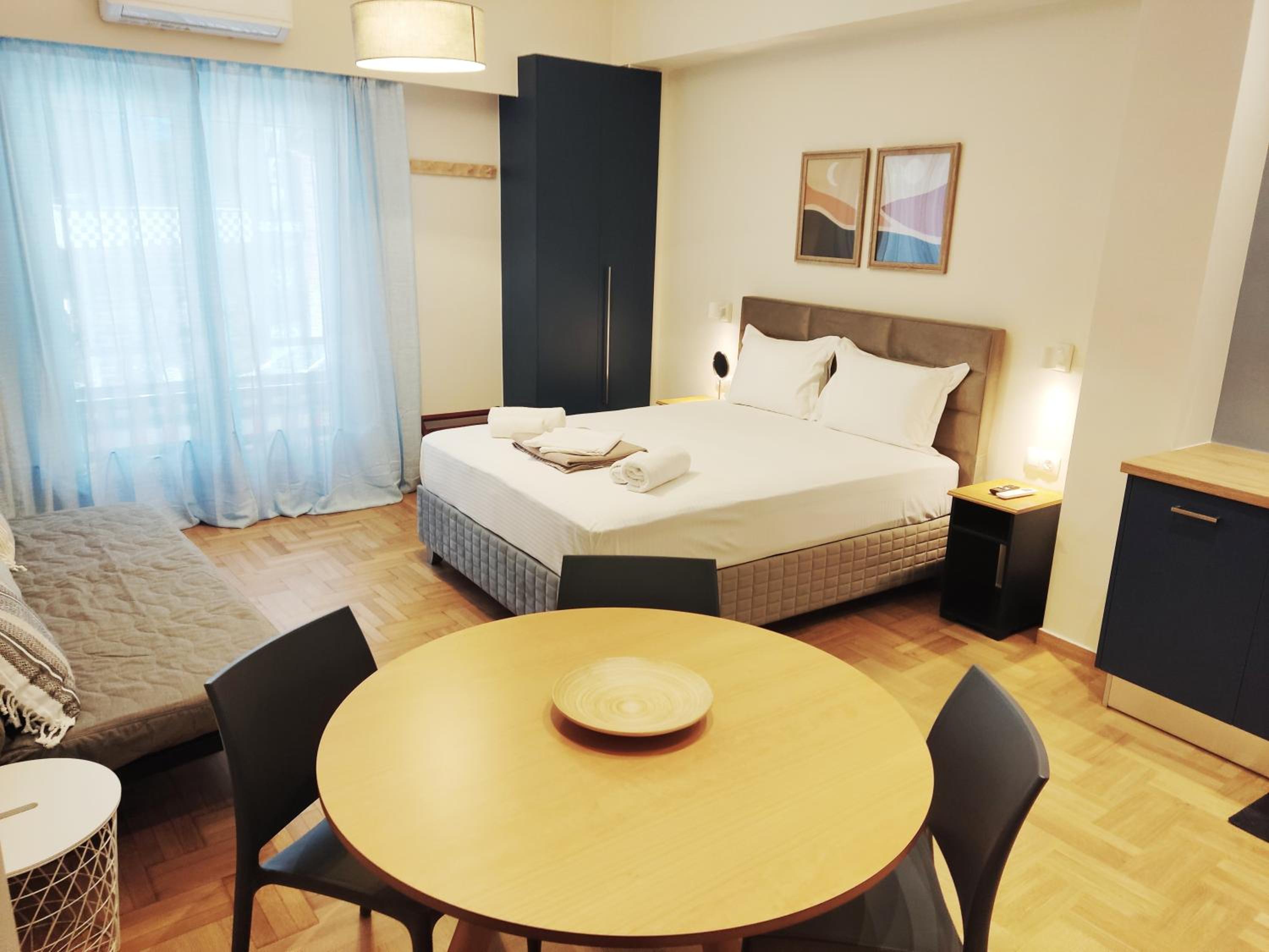 One-Bedroom Apartment