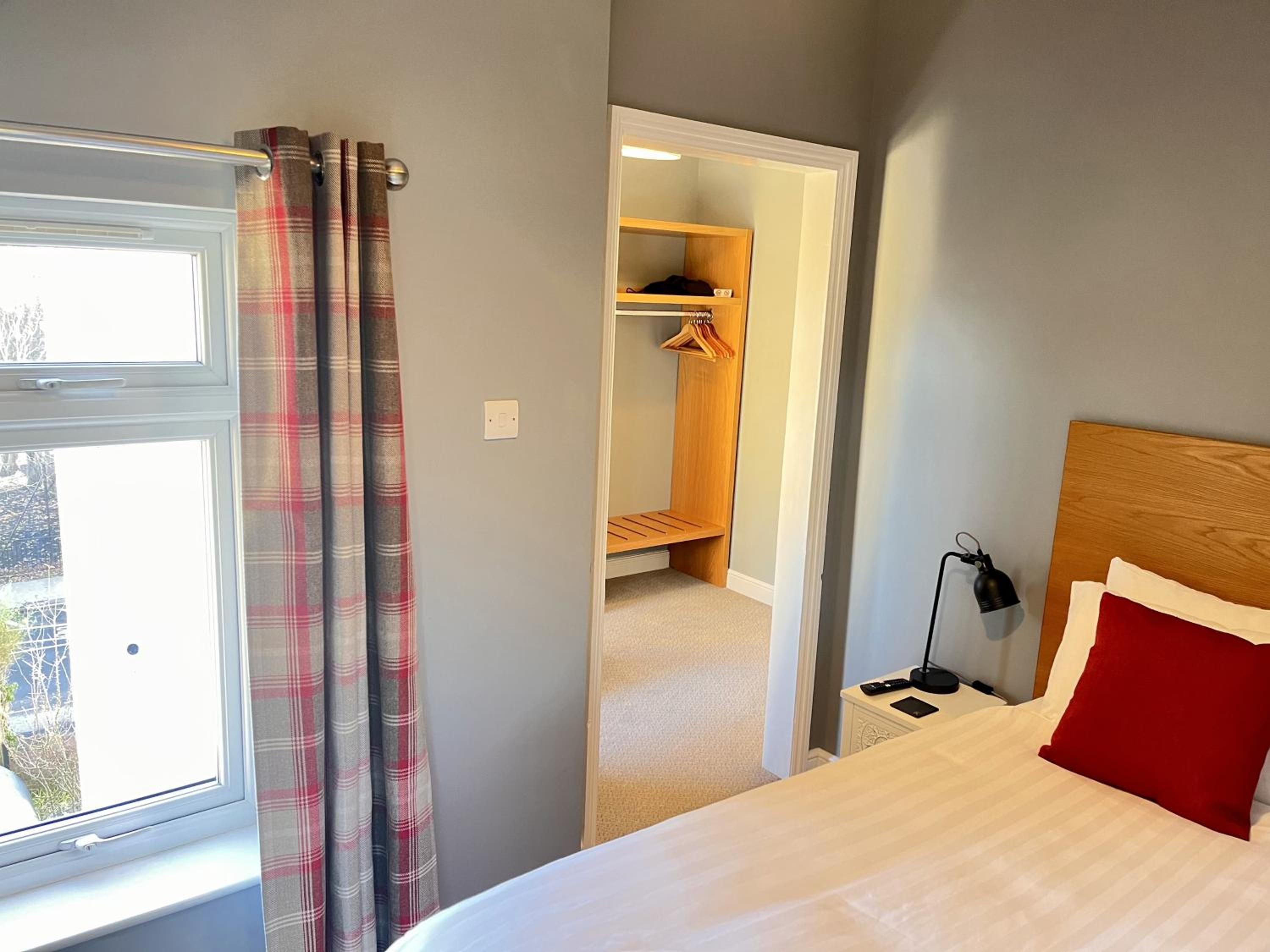 Single Room with Private Bathroom