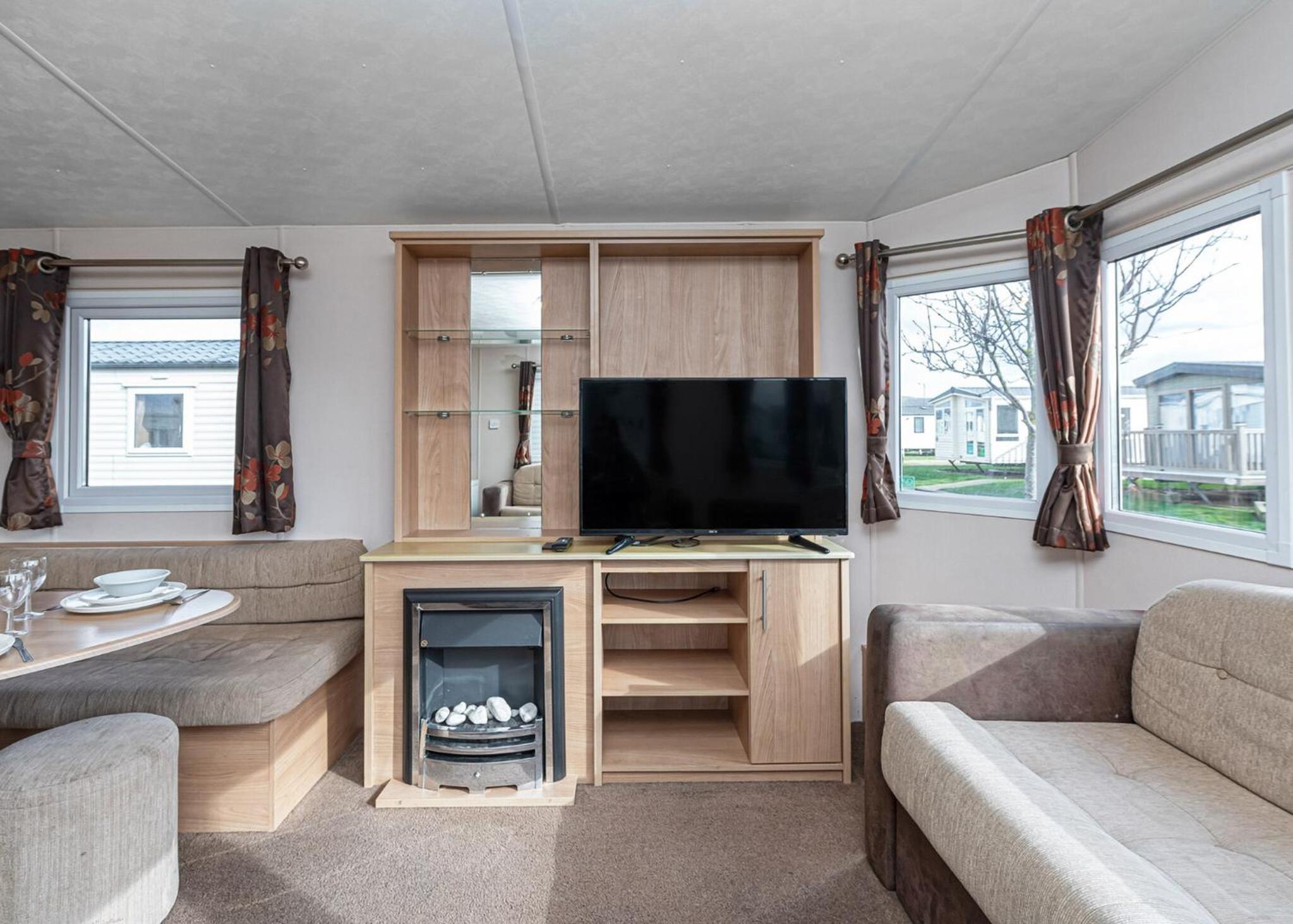Mobile Home 4 photo 1