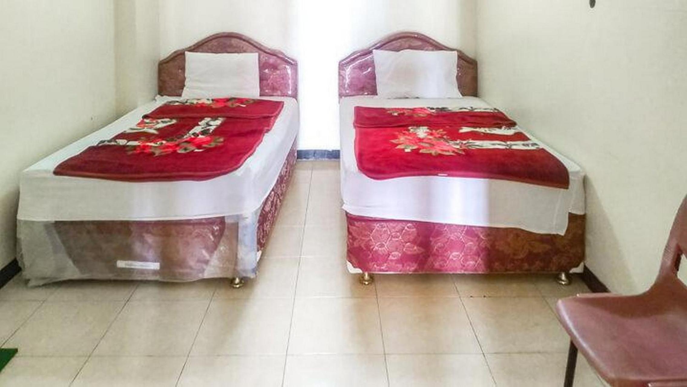Standard Twin Room - Photo 1