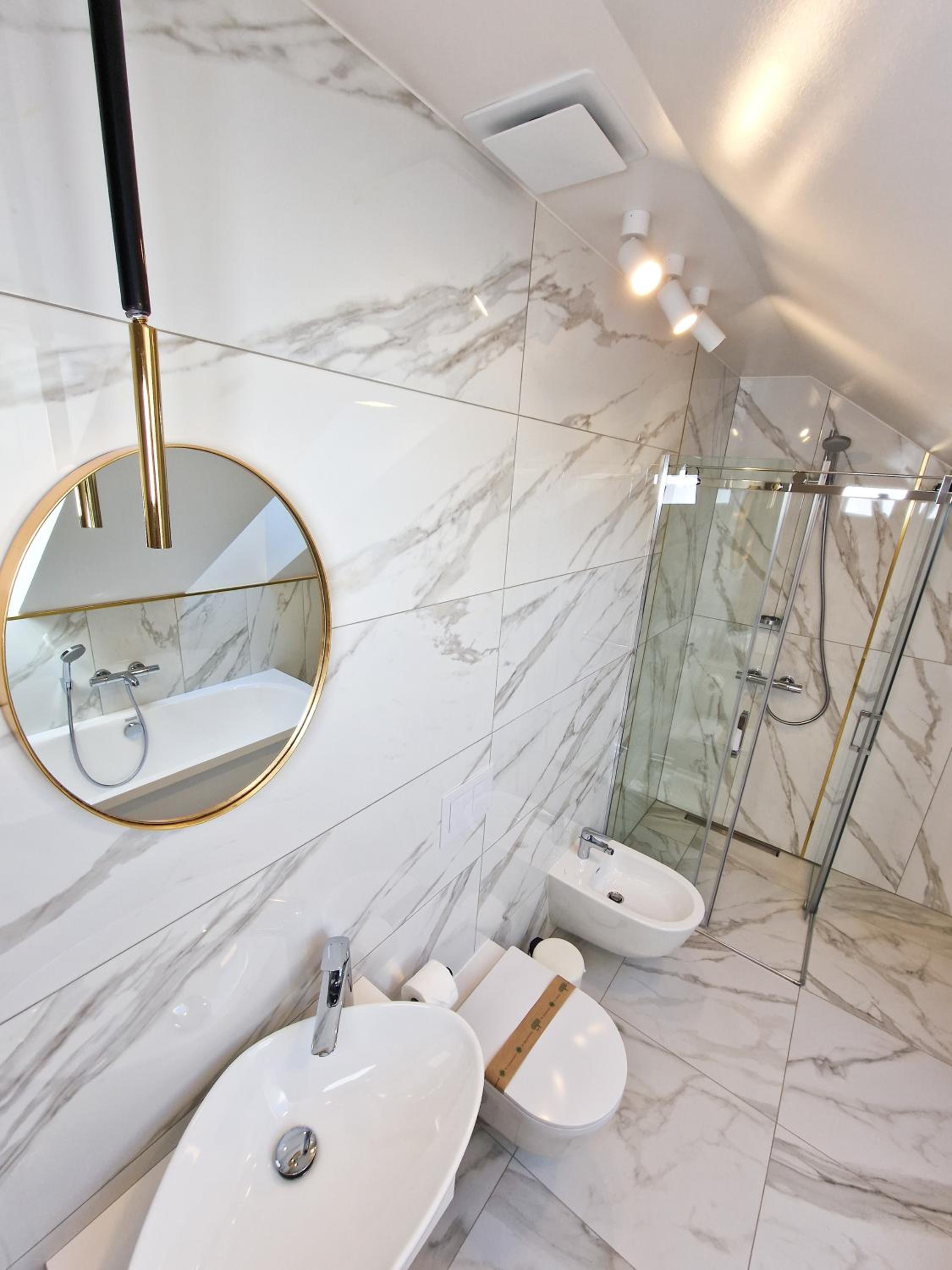 Luxury Quadruple Room - Photo 7