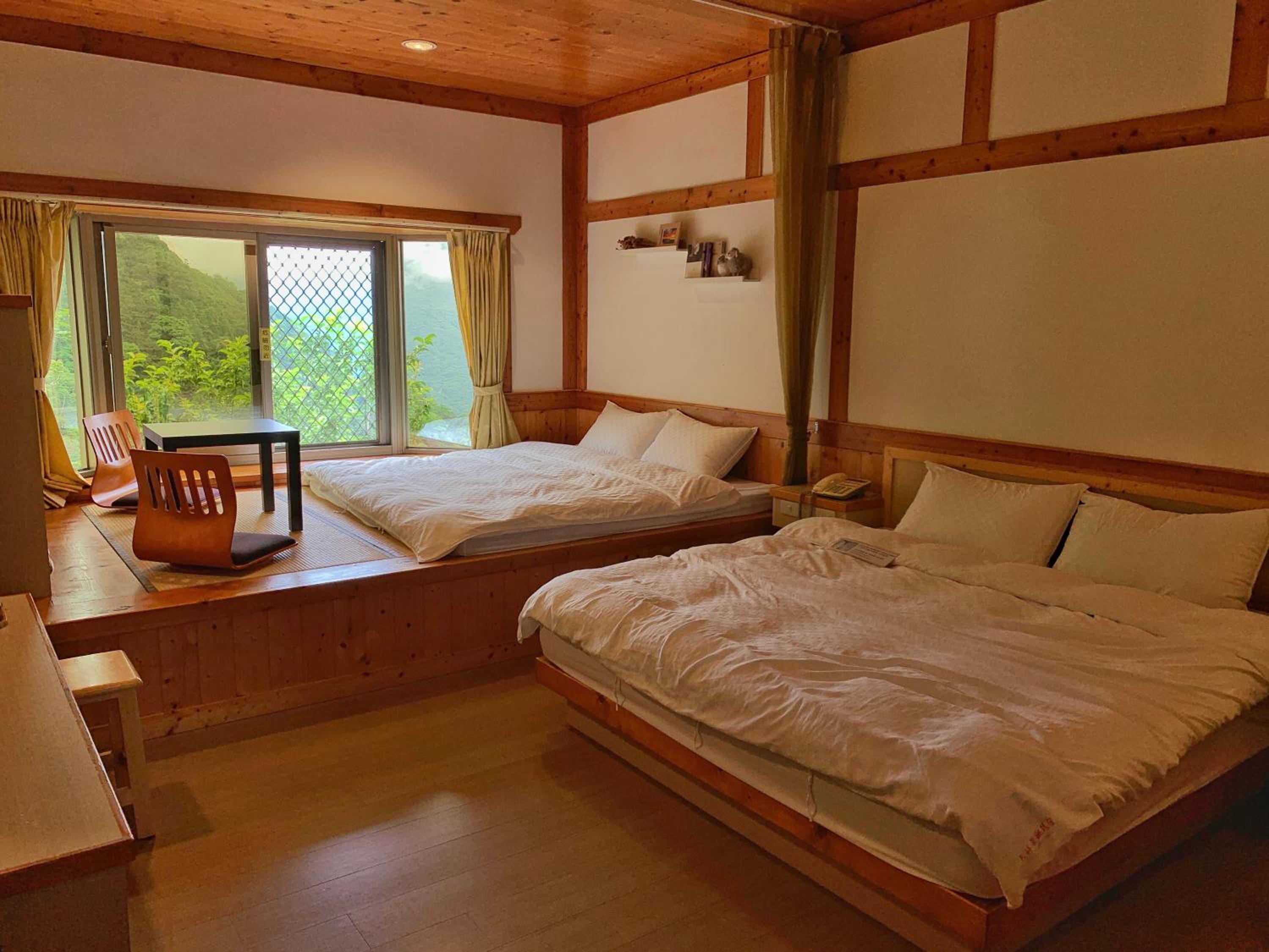 Japanese-Style Quadruple Room photo 2