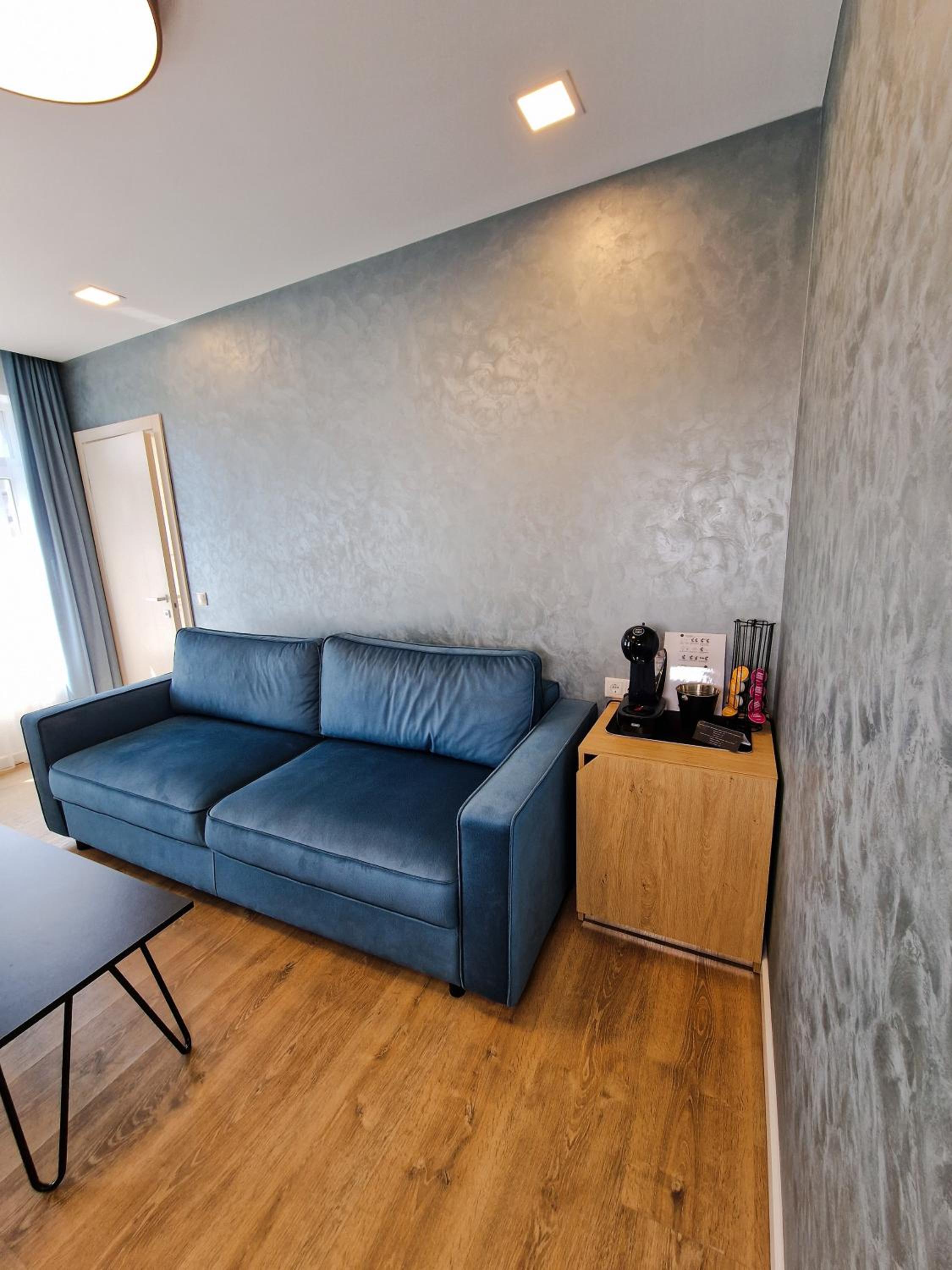Standard Suite - Photo 6