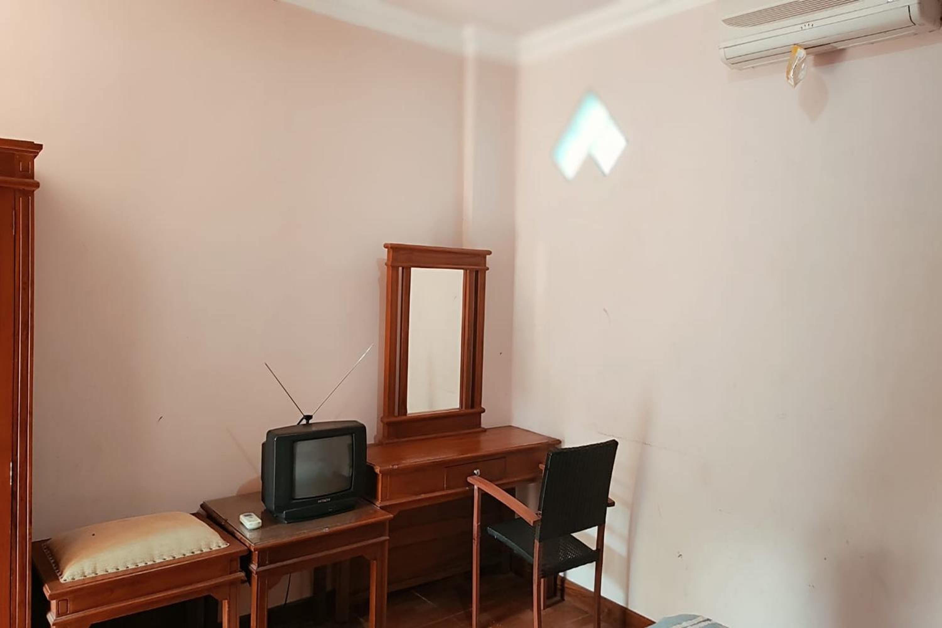 Standard Double Room - Photo 9
