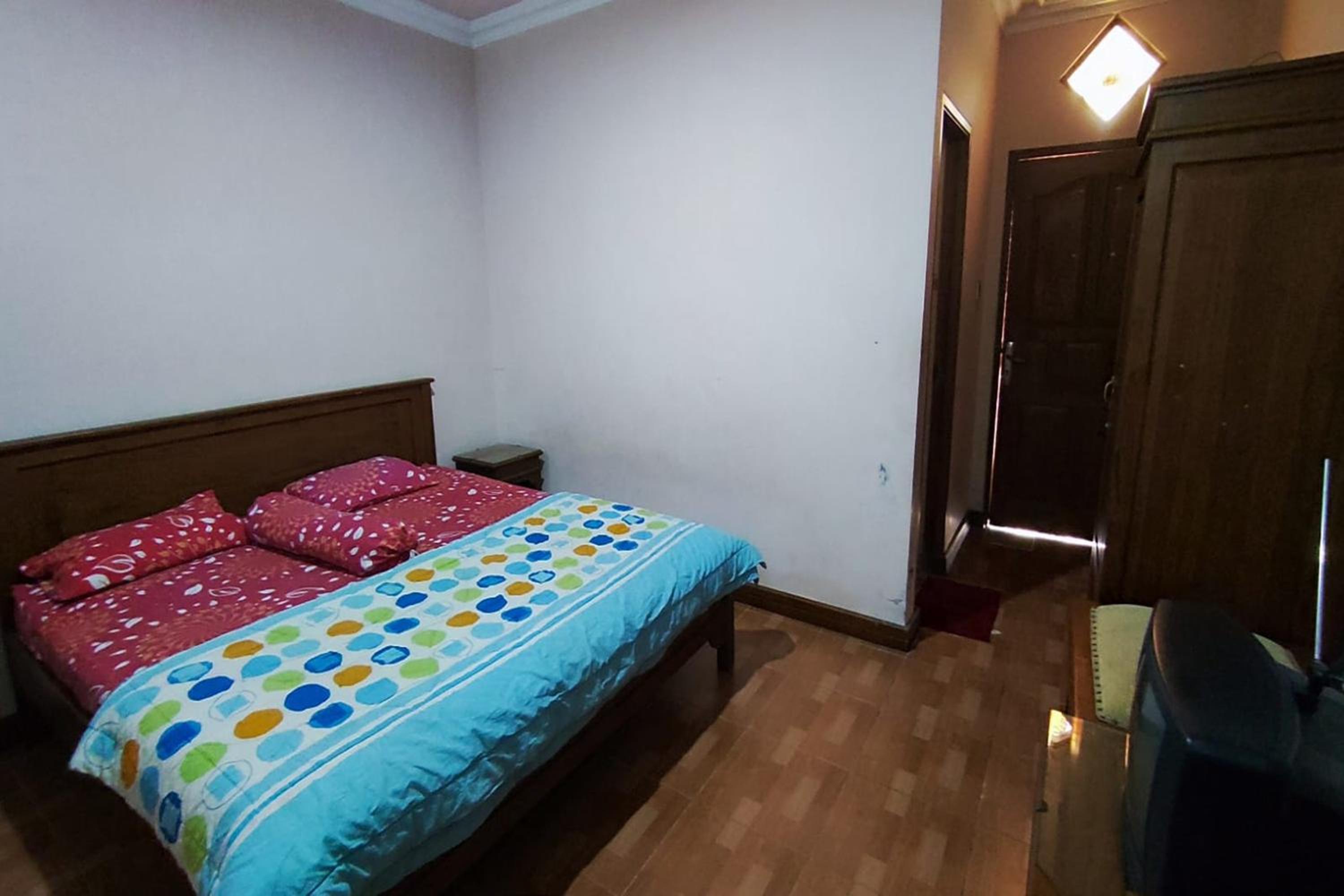 Standard Double Room - Photo 11