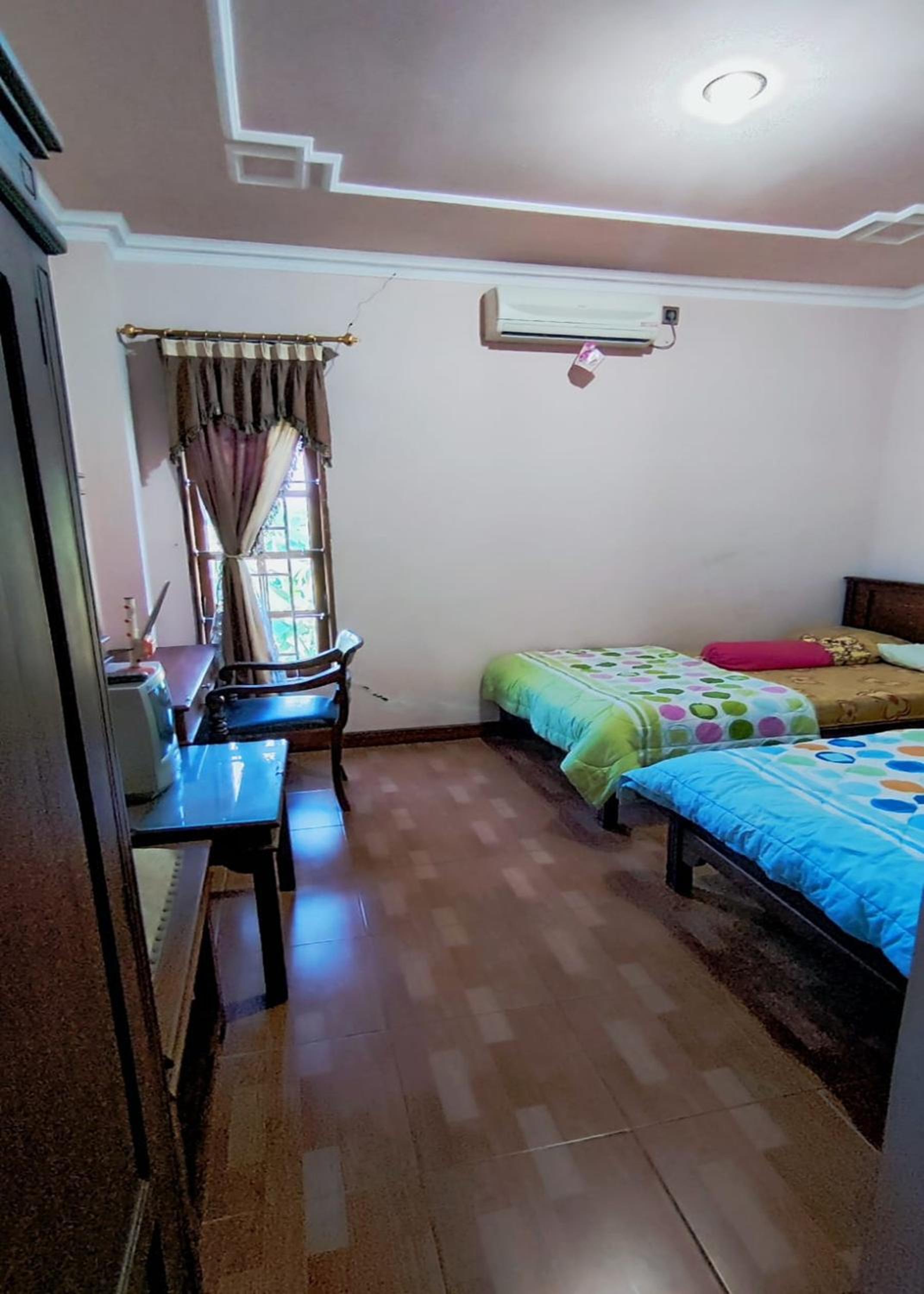 Standard Twin Room - Photo 1