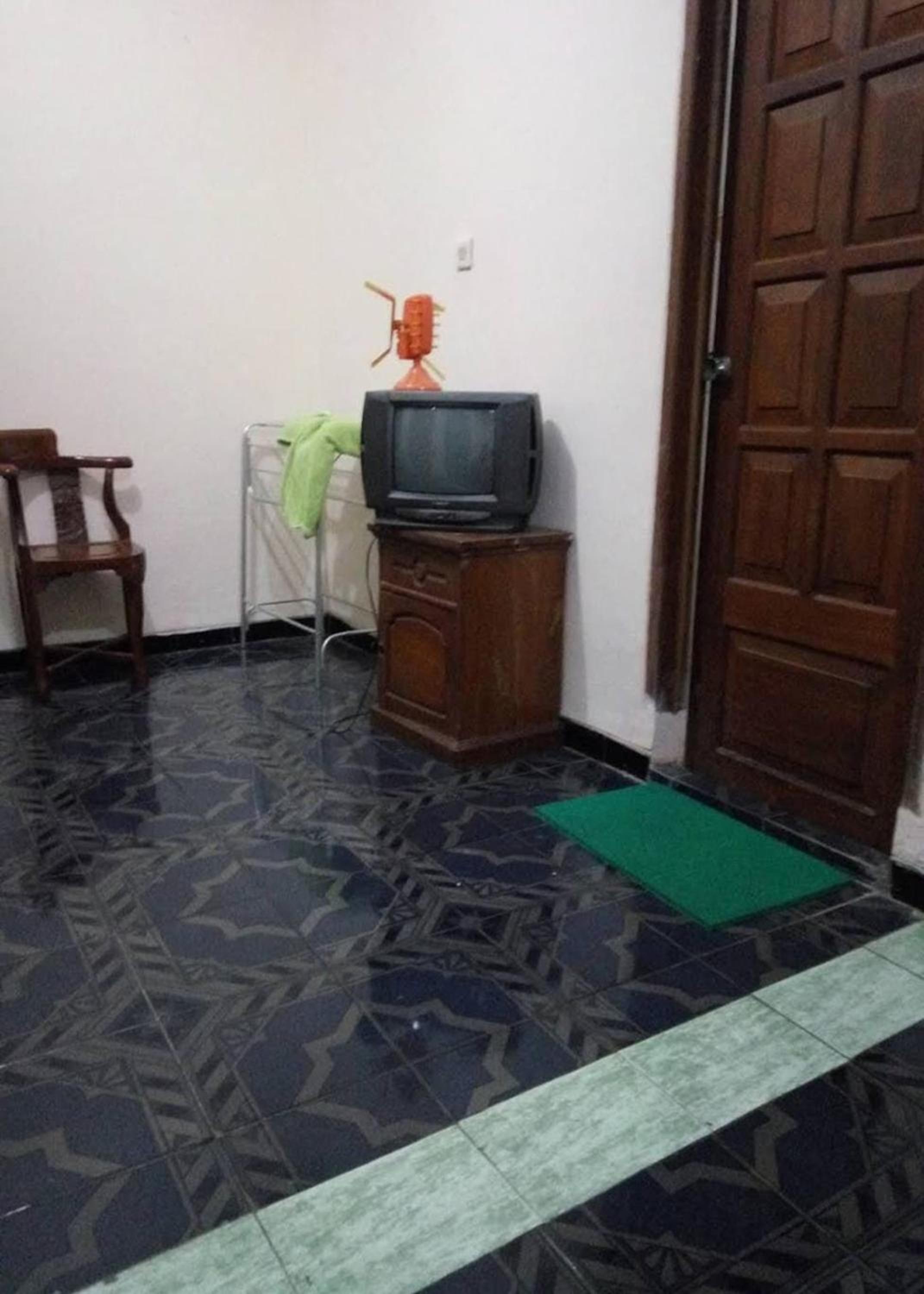 Standard Double Room - Photo 8