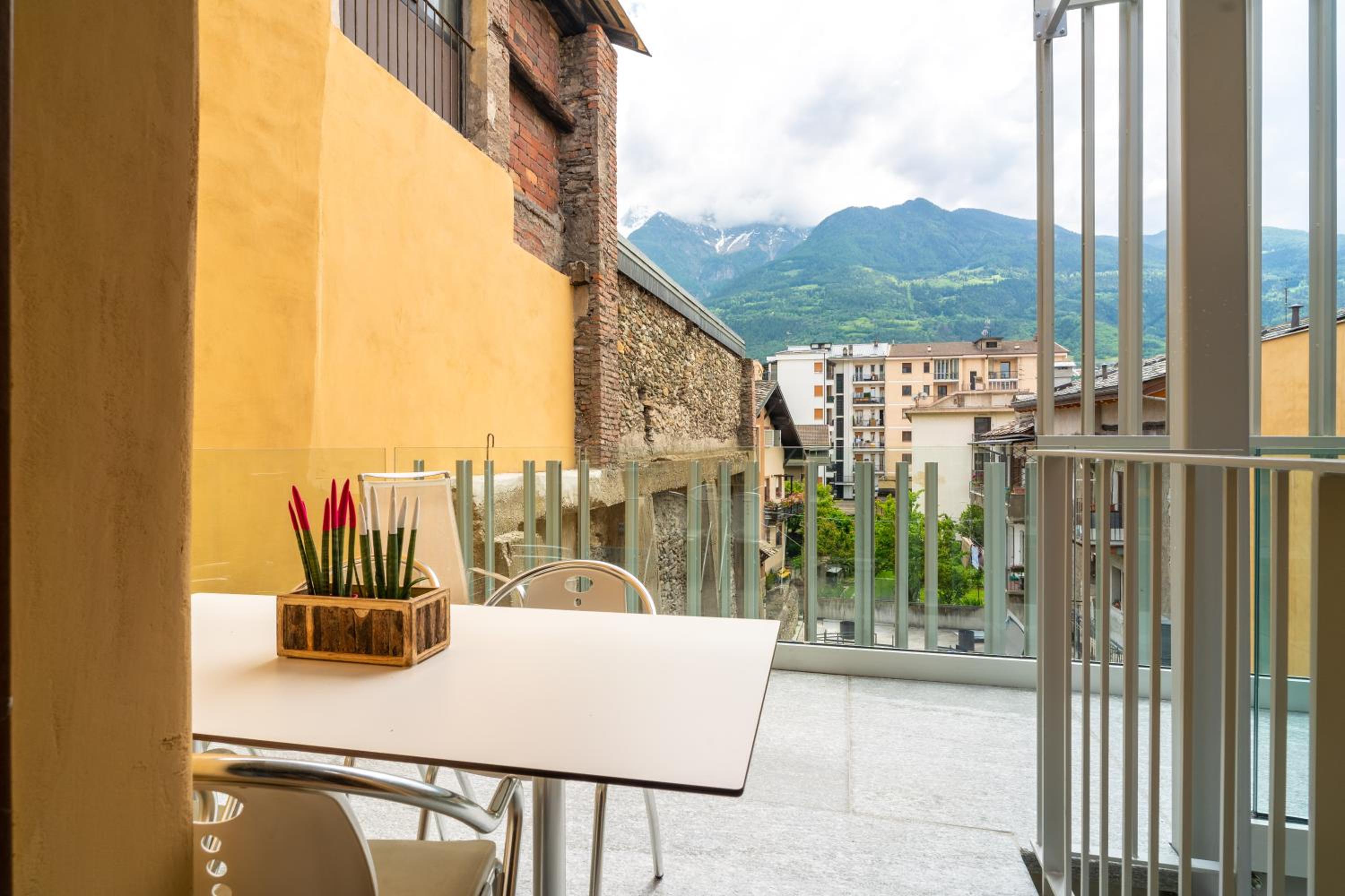 Apartment with Terrace photo 3