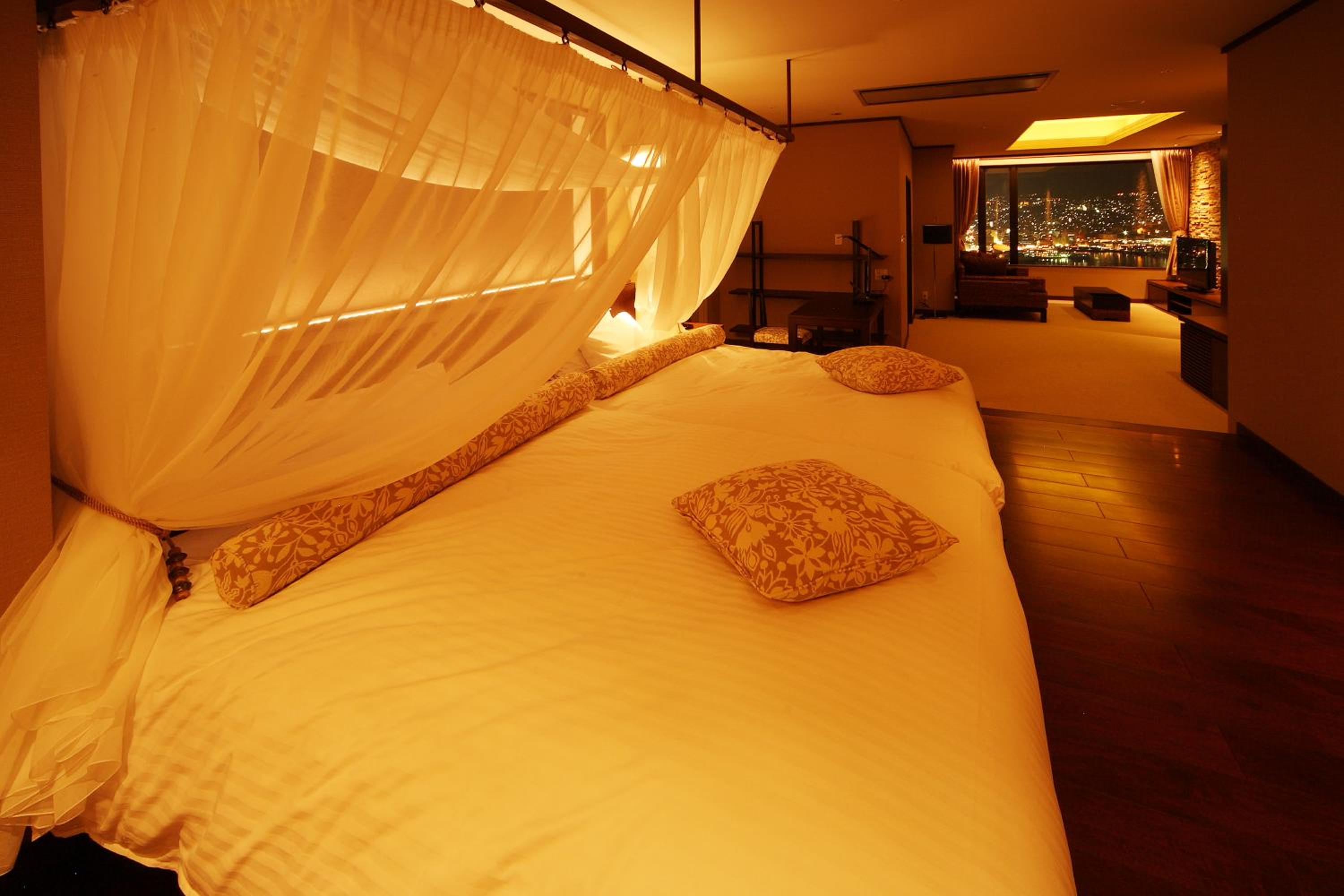 Superior Suite - Photo 1