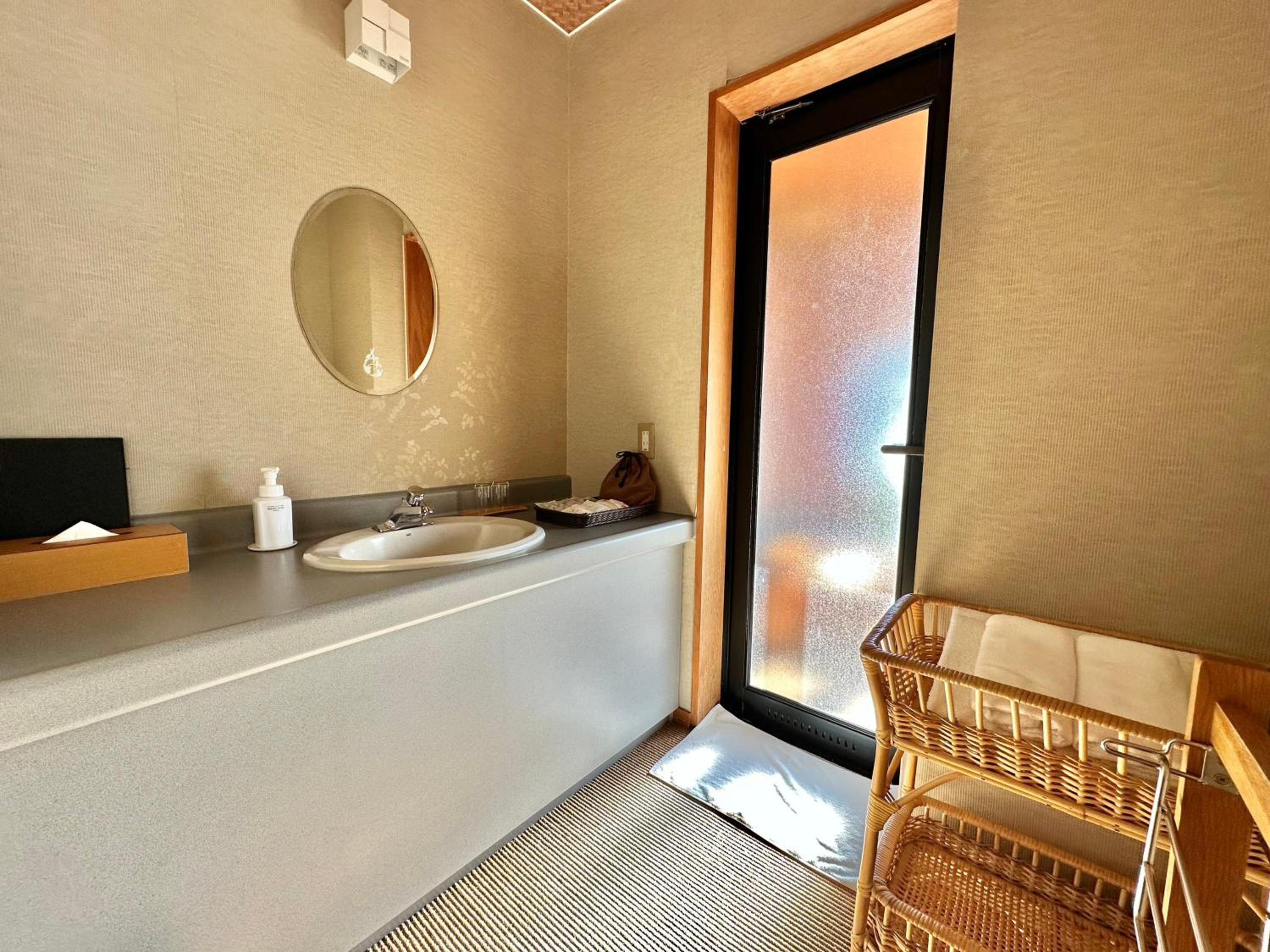 Double Room with River View 1F - Non-Smoking (Restaurant if Meal Included) photo 2