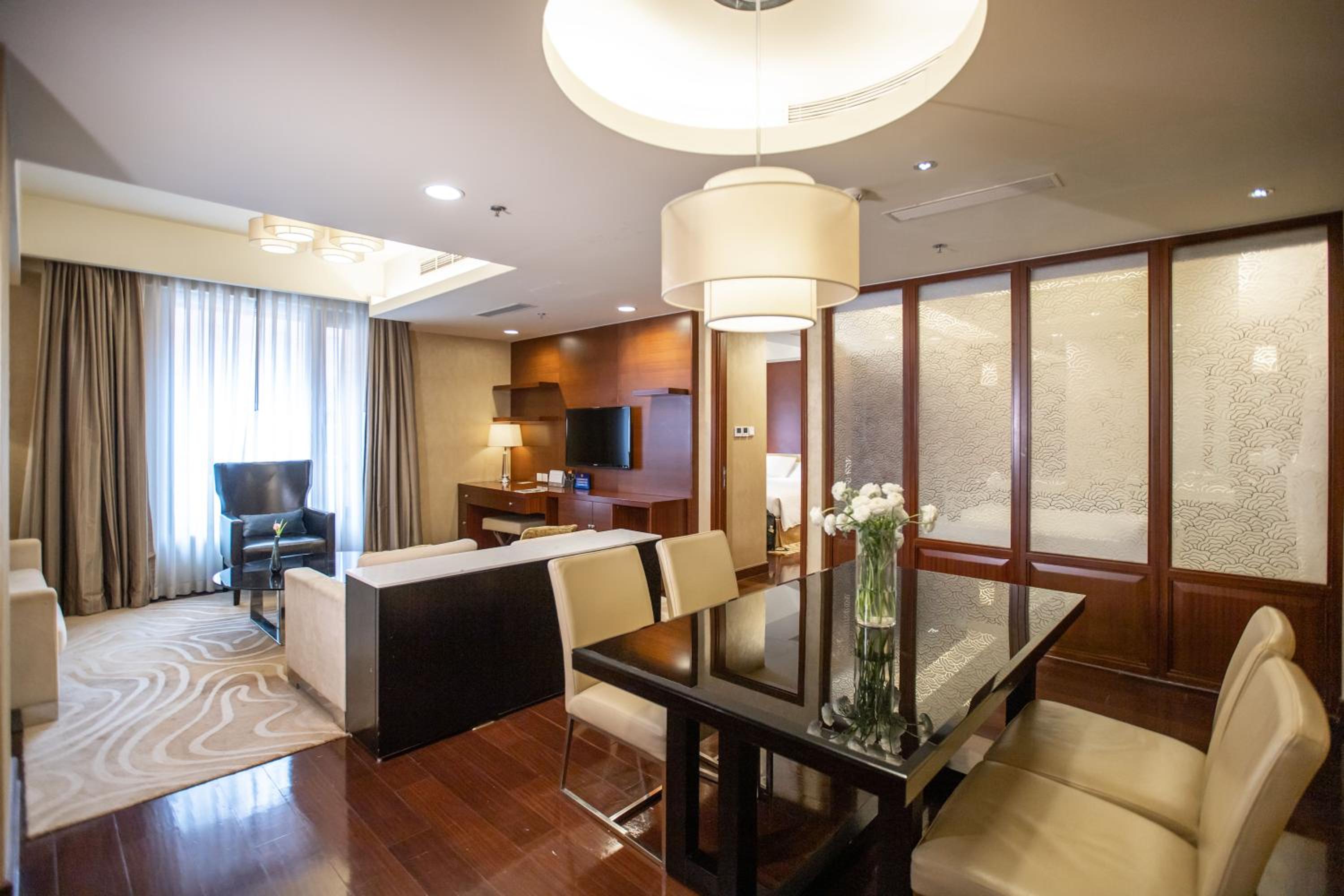 Two-Bedroom Luxury Apartment photo 2
