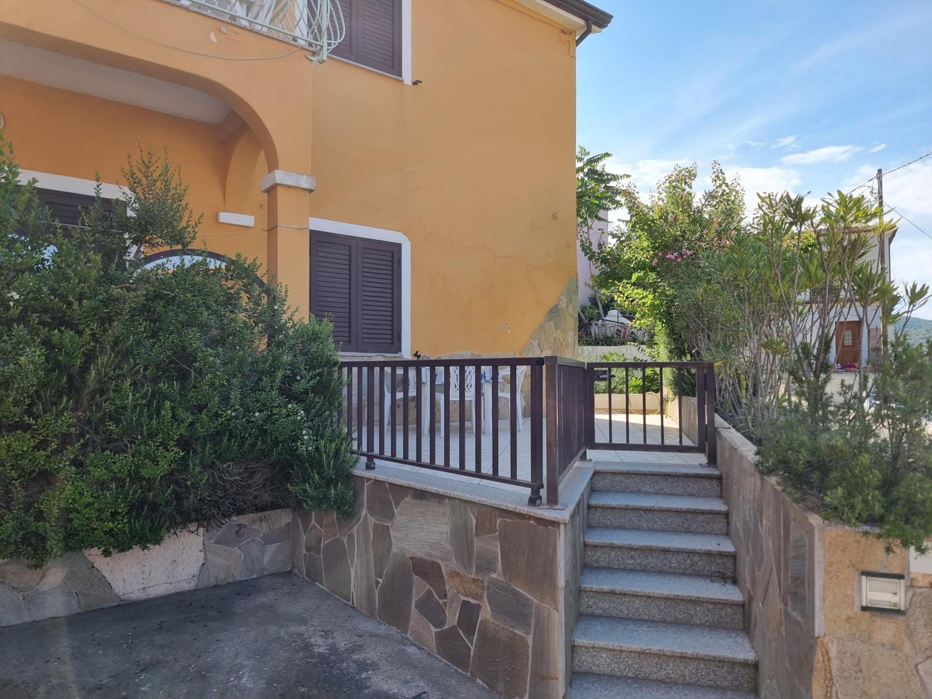 Two-Bedroom House photo 2