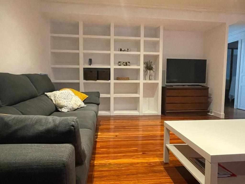Three-Bedroom Apartment photo 3
