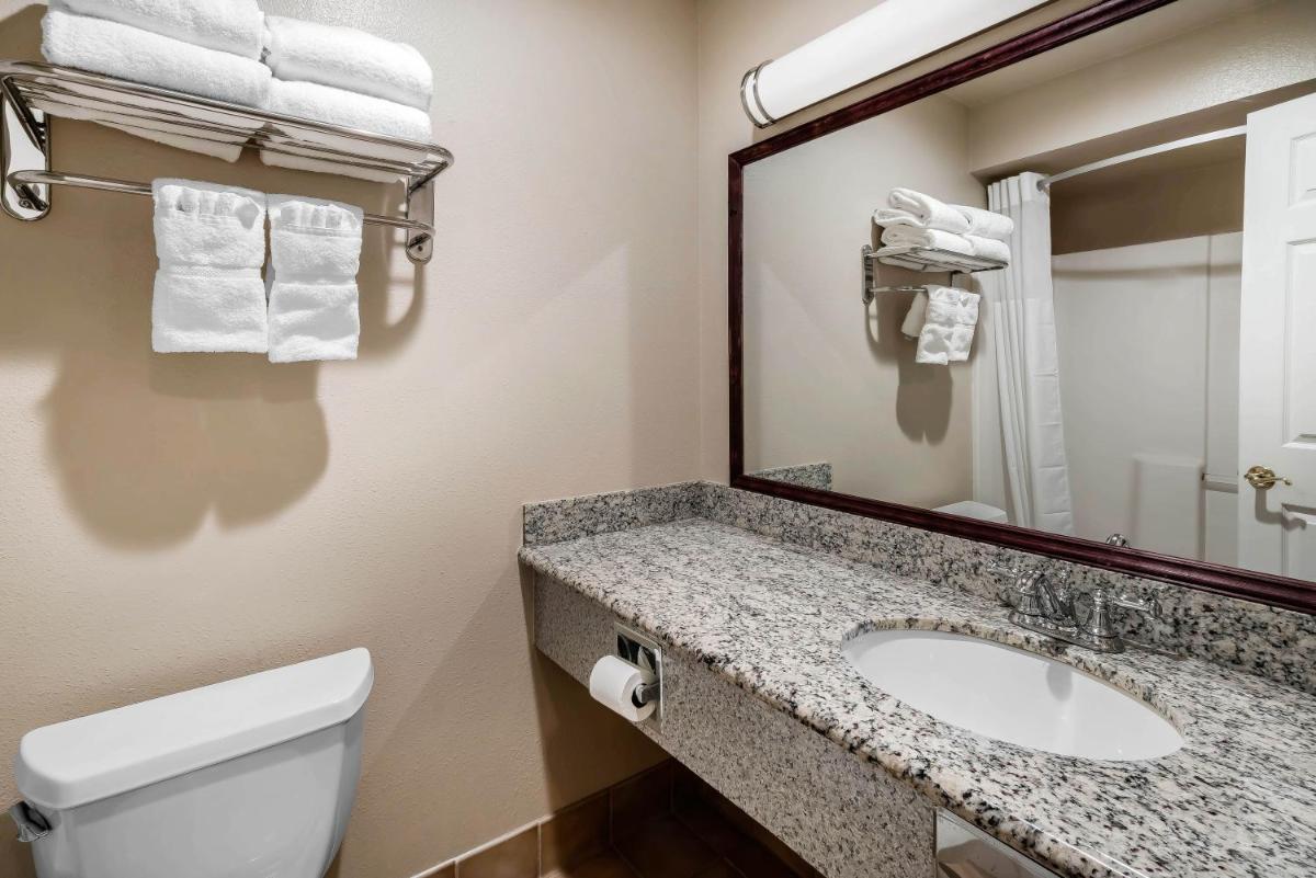 Deluxe King Room photo 3