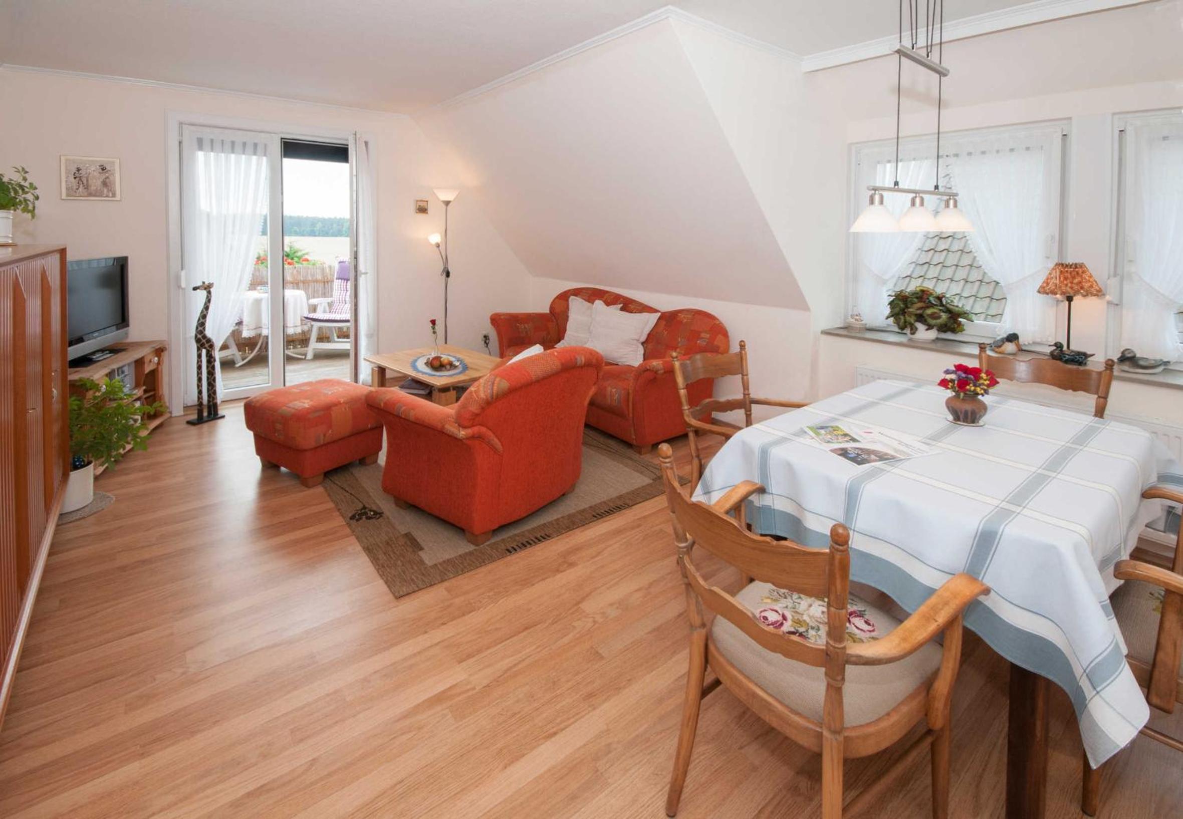 One-Bedroom Apartment with Balcony photo 1