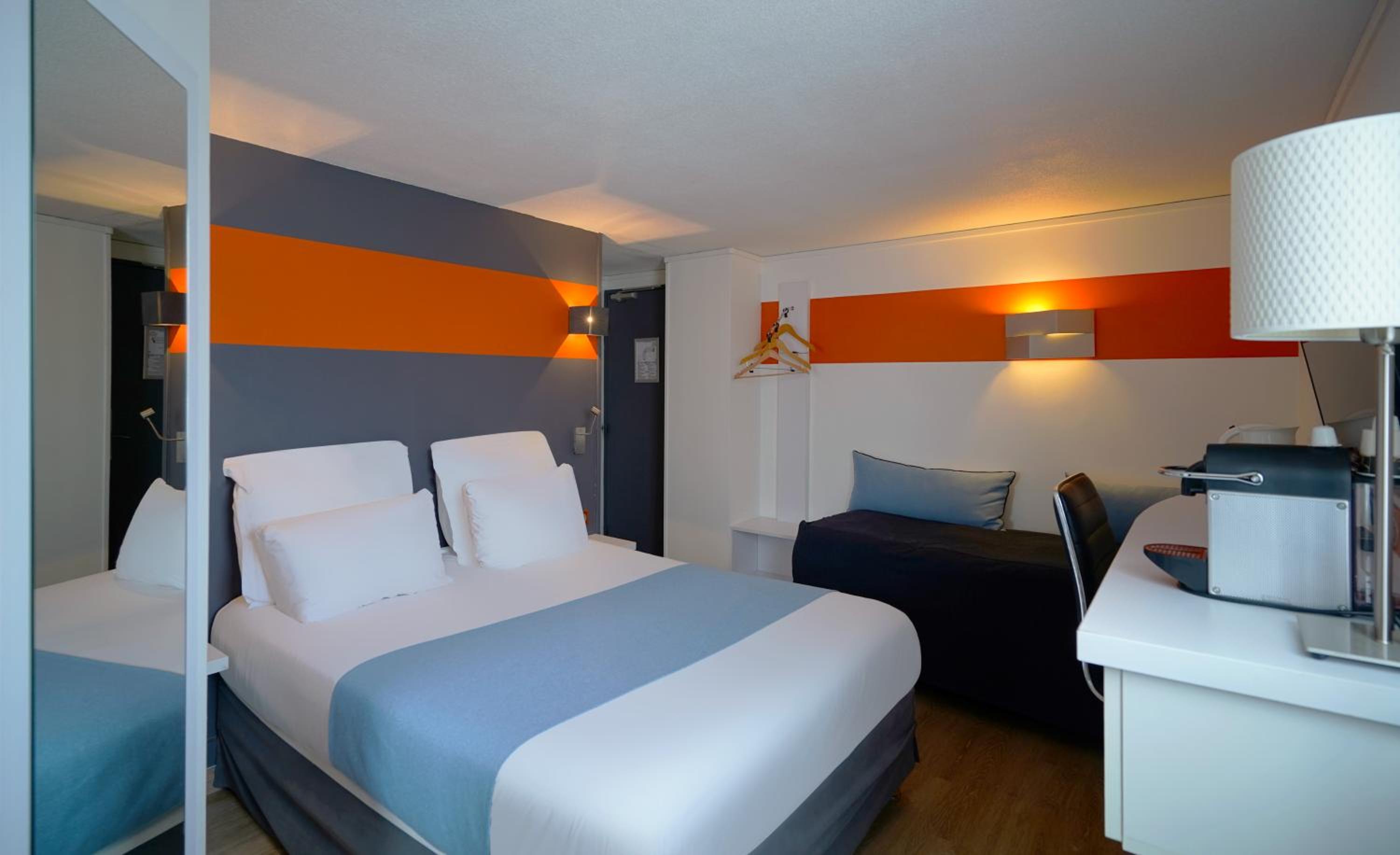 Premium Triple Room - Photo 2