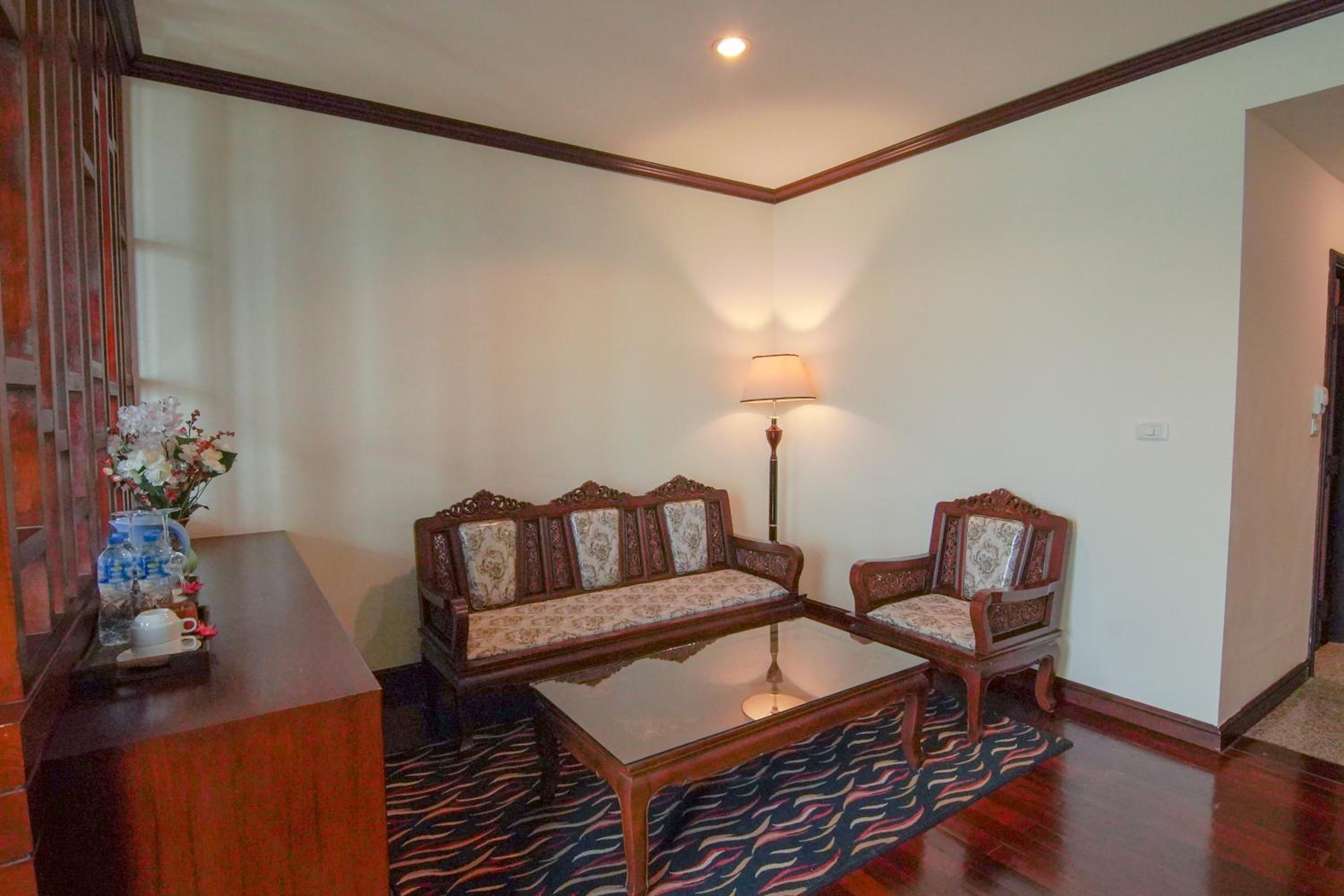 Executive Suite