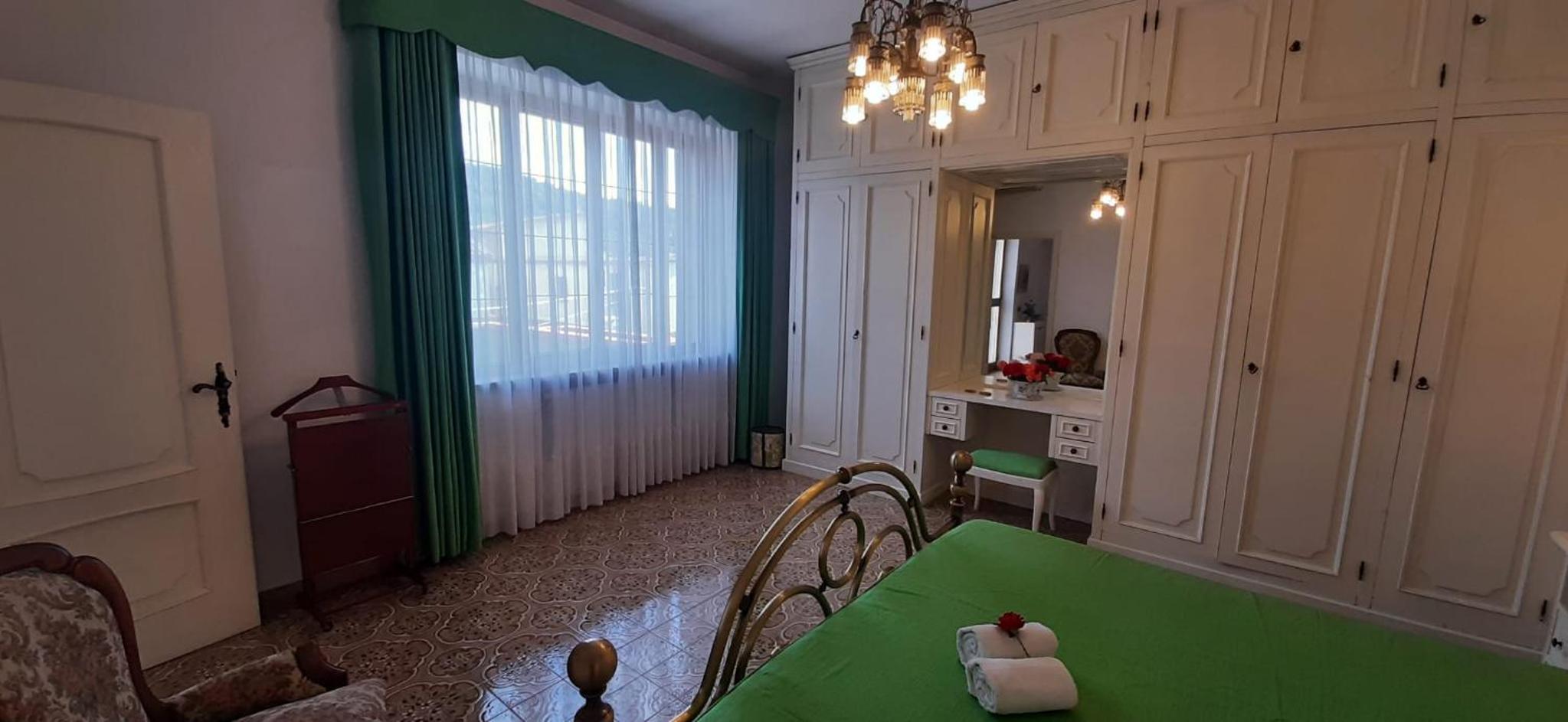 Large Double Room photo 3