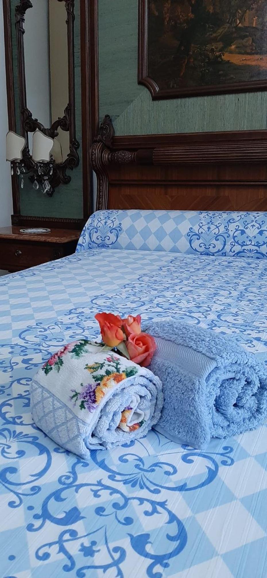 Large Double Room photo 2