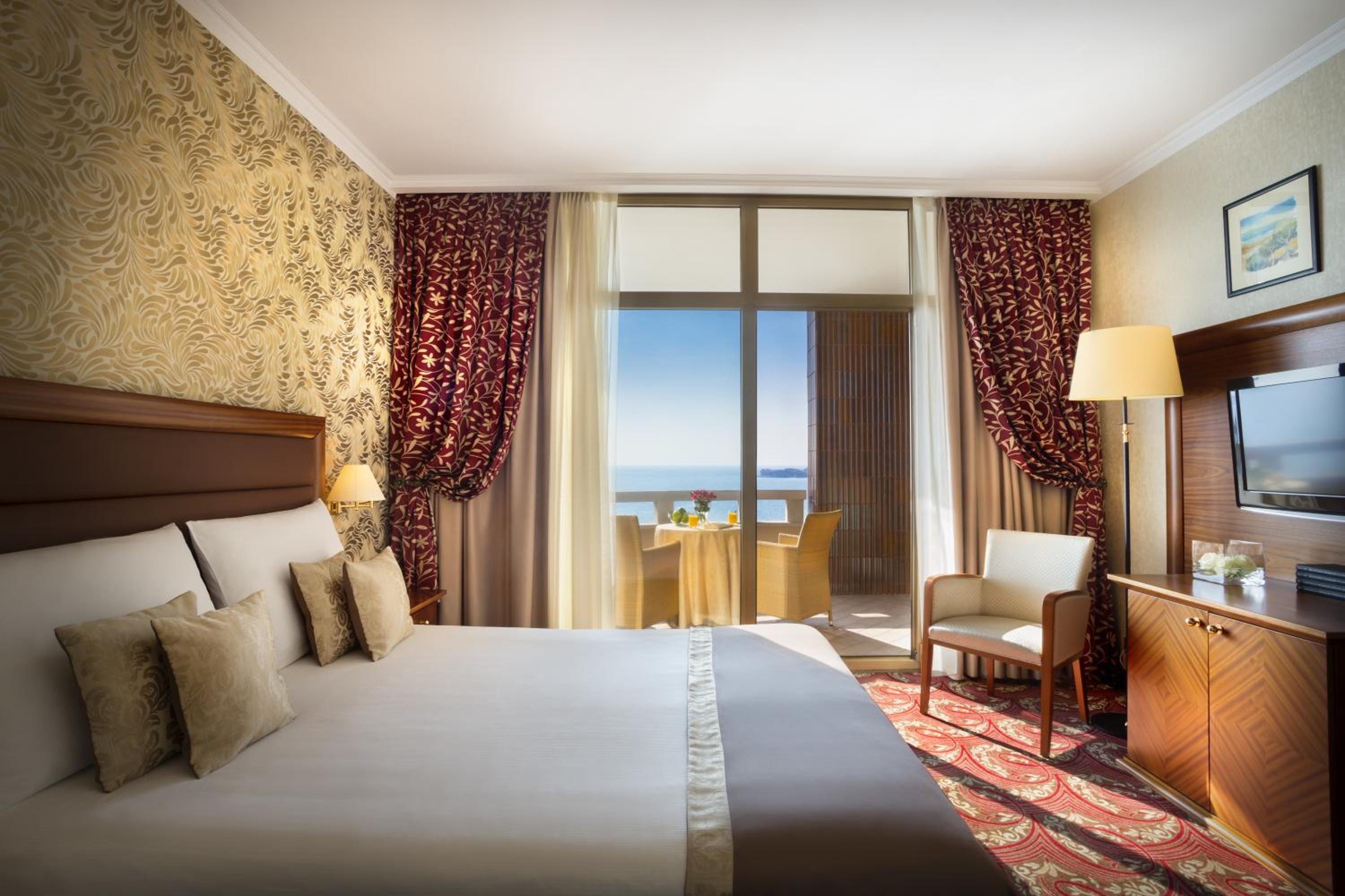 Standard Double Room with Balcony and Sea View - Photo 3