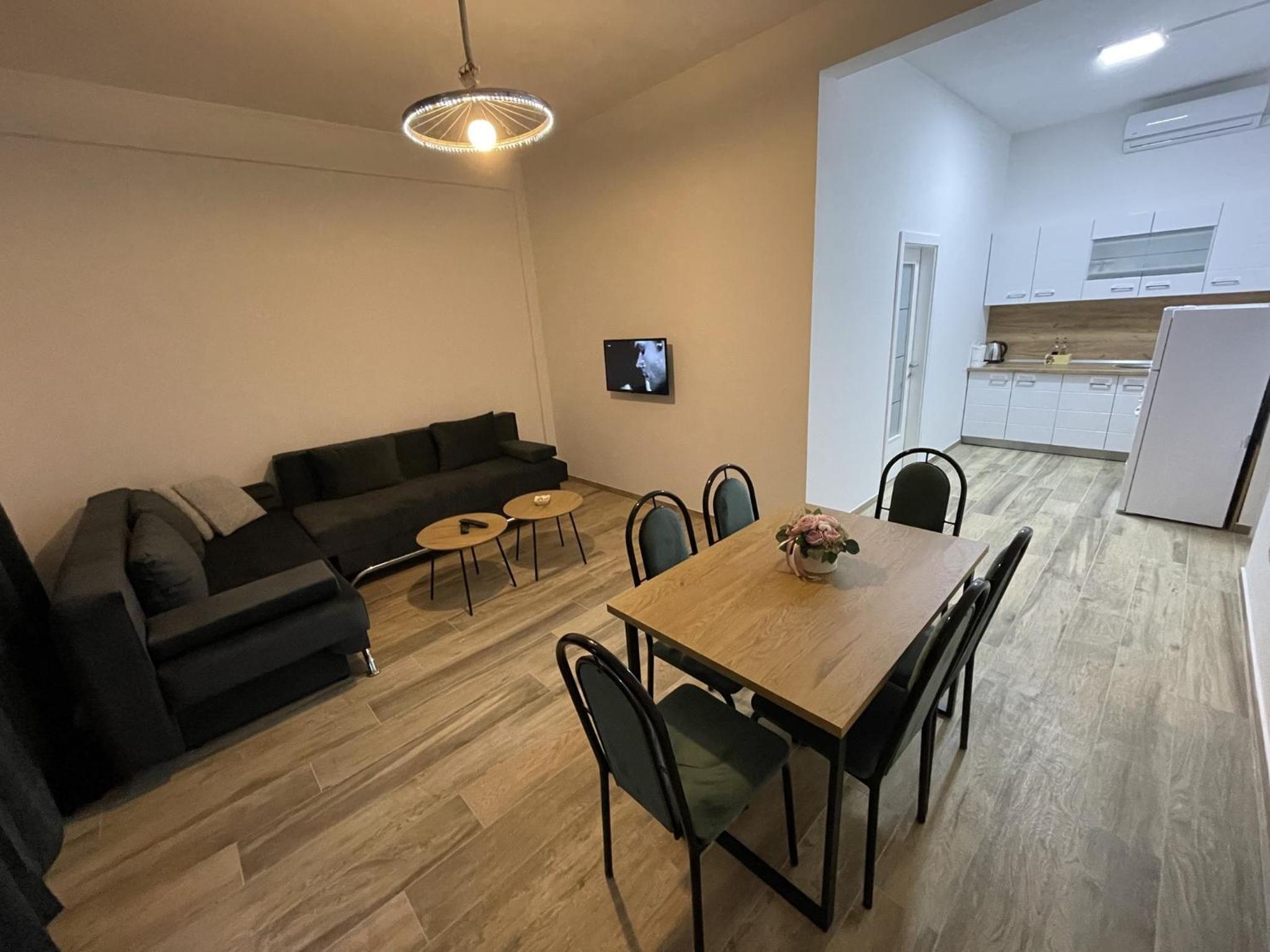 Luxury One Bedroom Apartment
