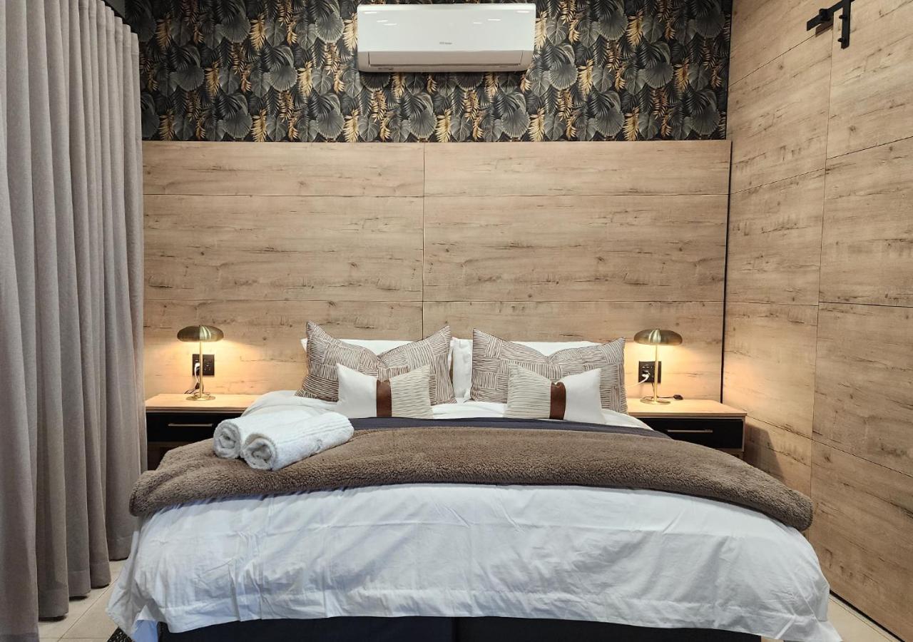 Superior King Suite
