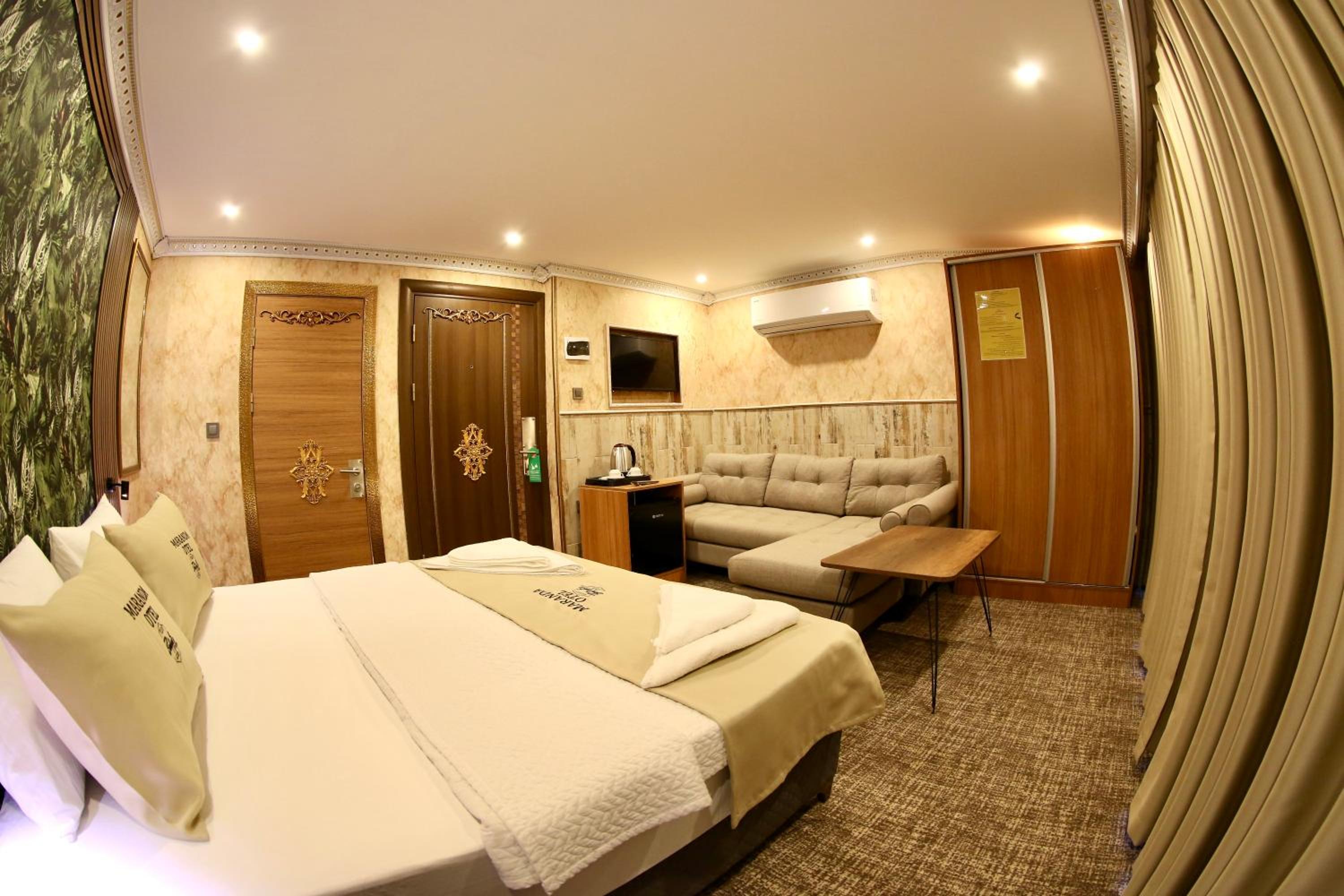 Deluxe Triple Room photo 1
