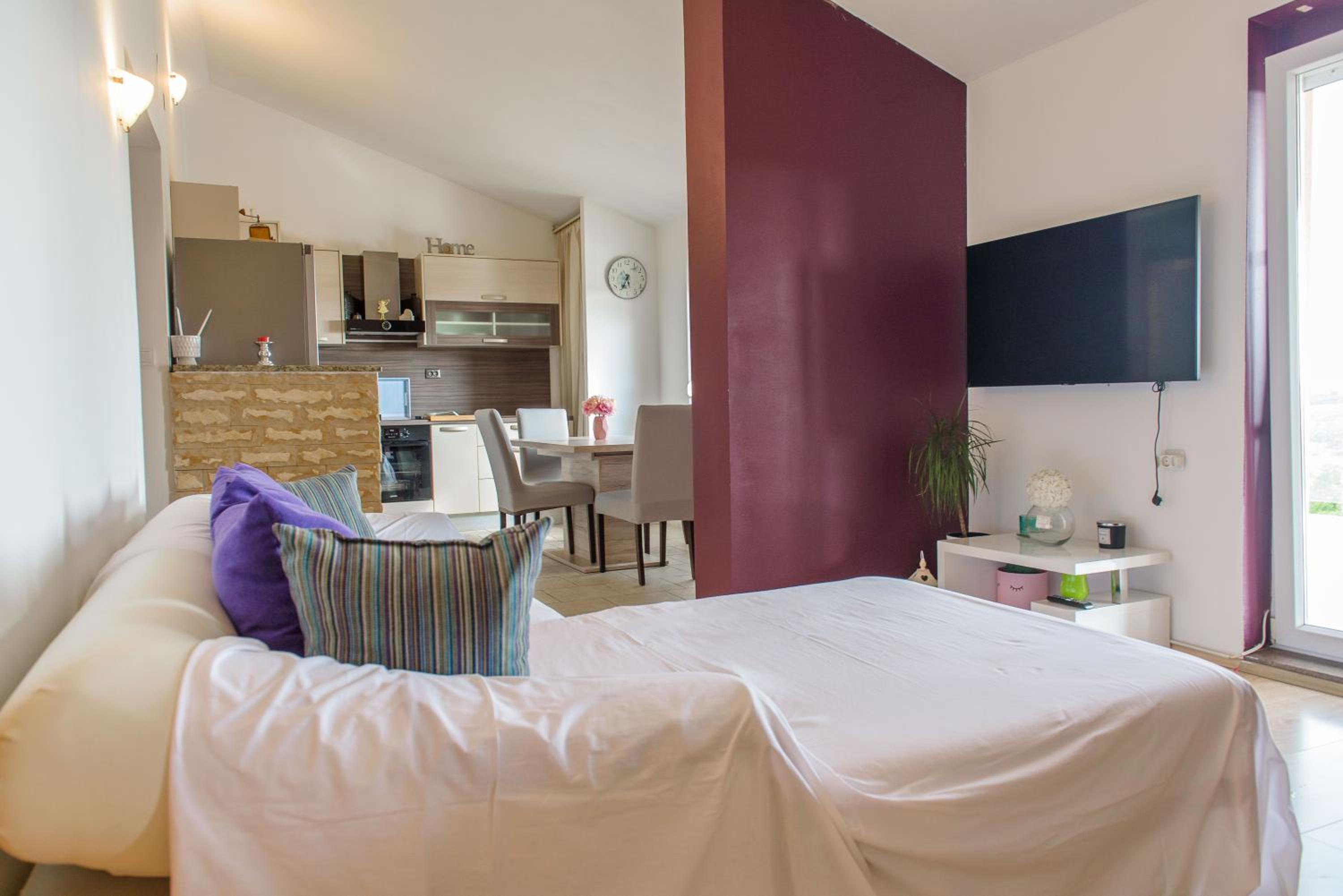 Two-Bedroom Apartment - Photo 30