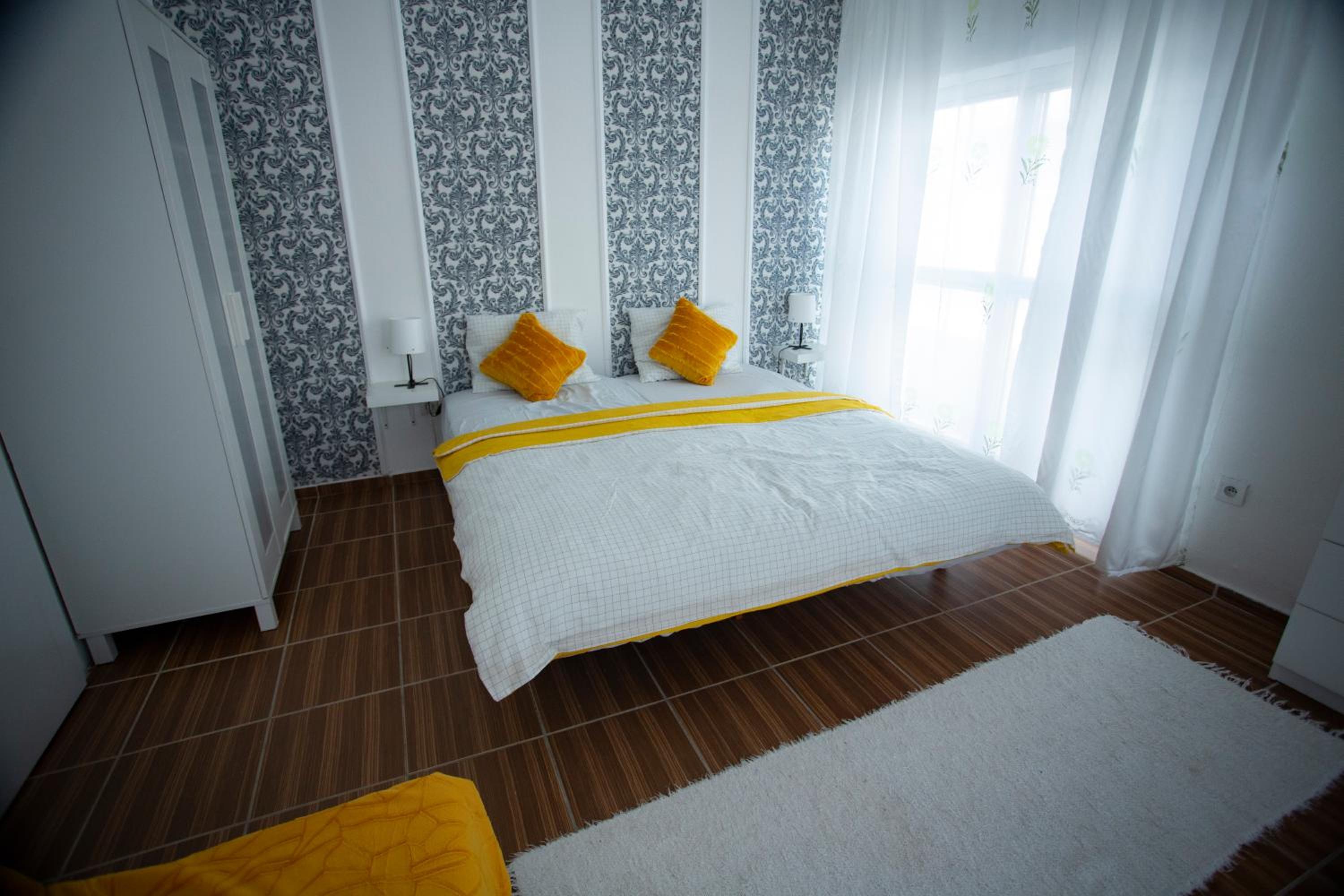 Triple Room with Shared Bathroom photo 3