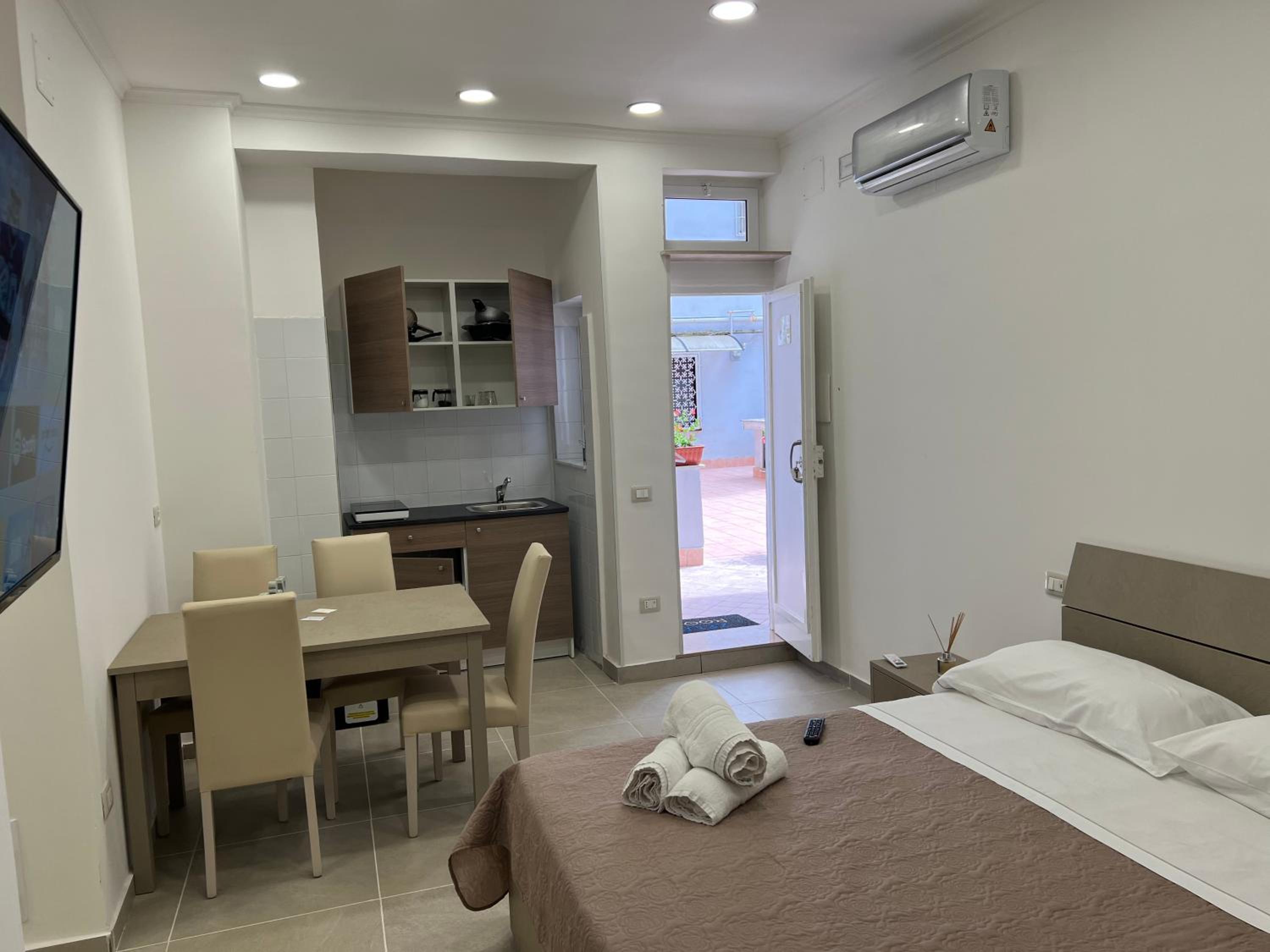 One-Bedroom House
