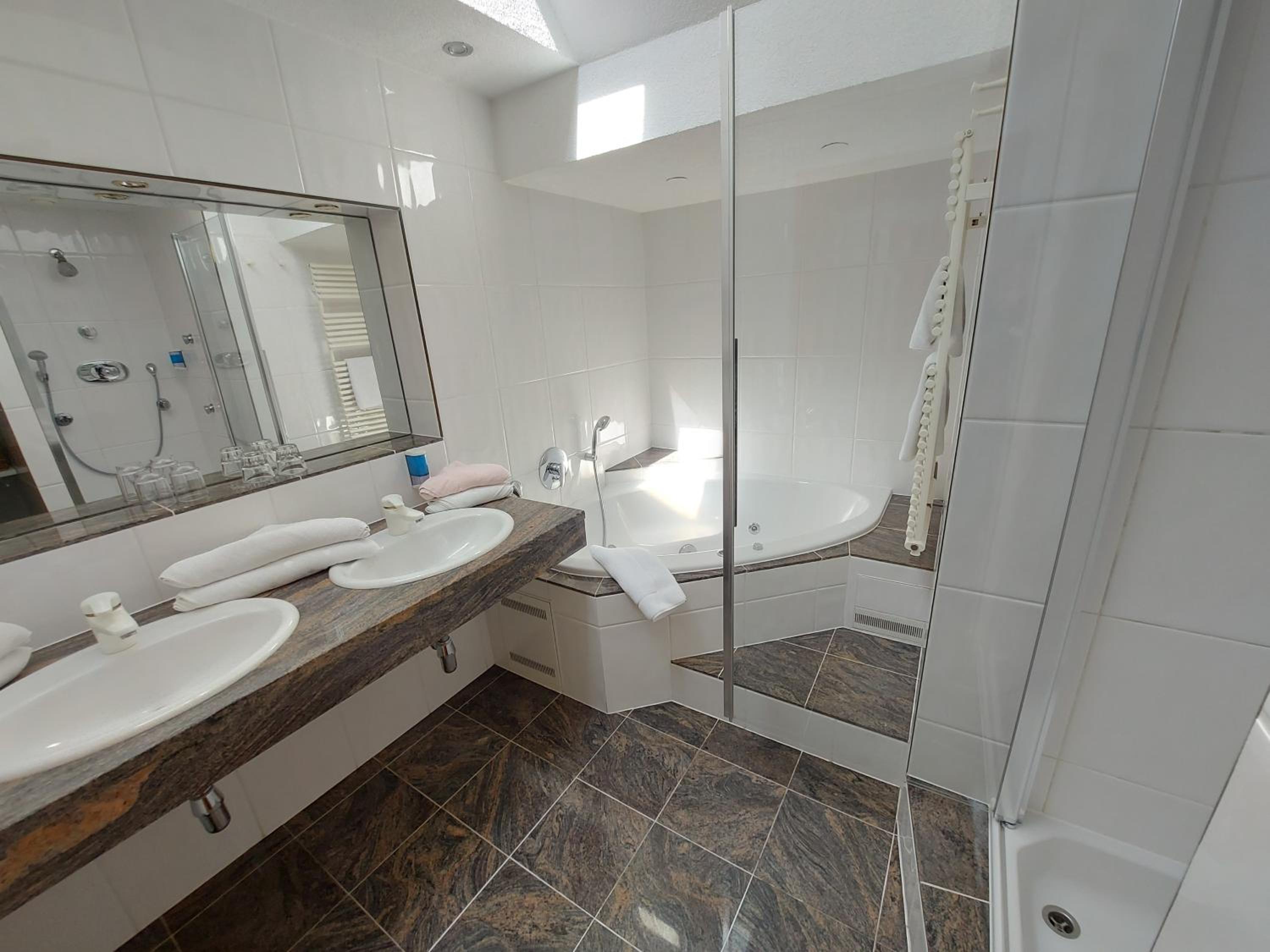 Standard Suite photo 2