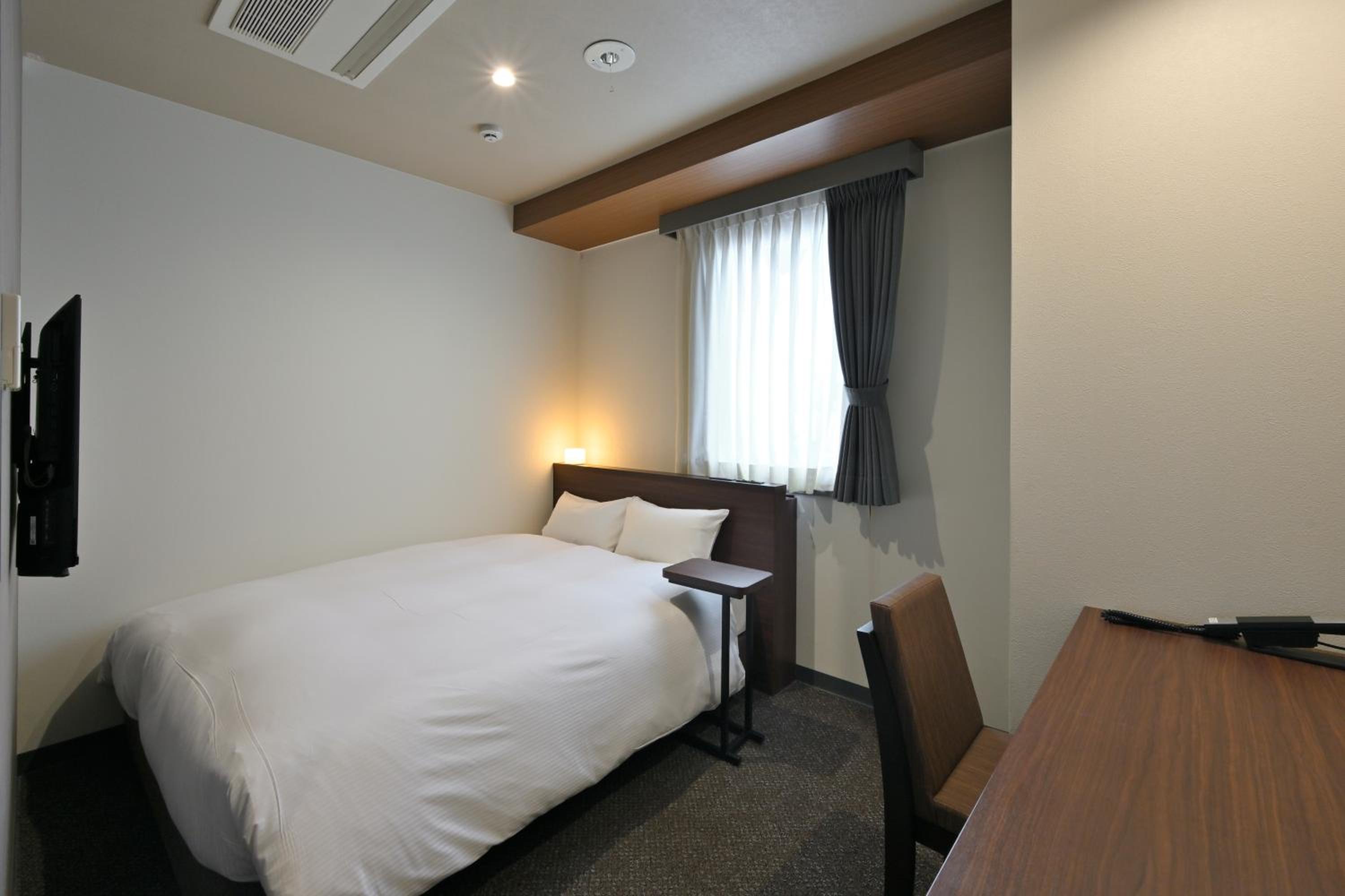 Double Room - Non-Smoking - Main Building - Photo 1