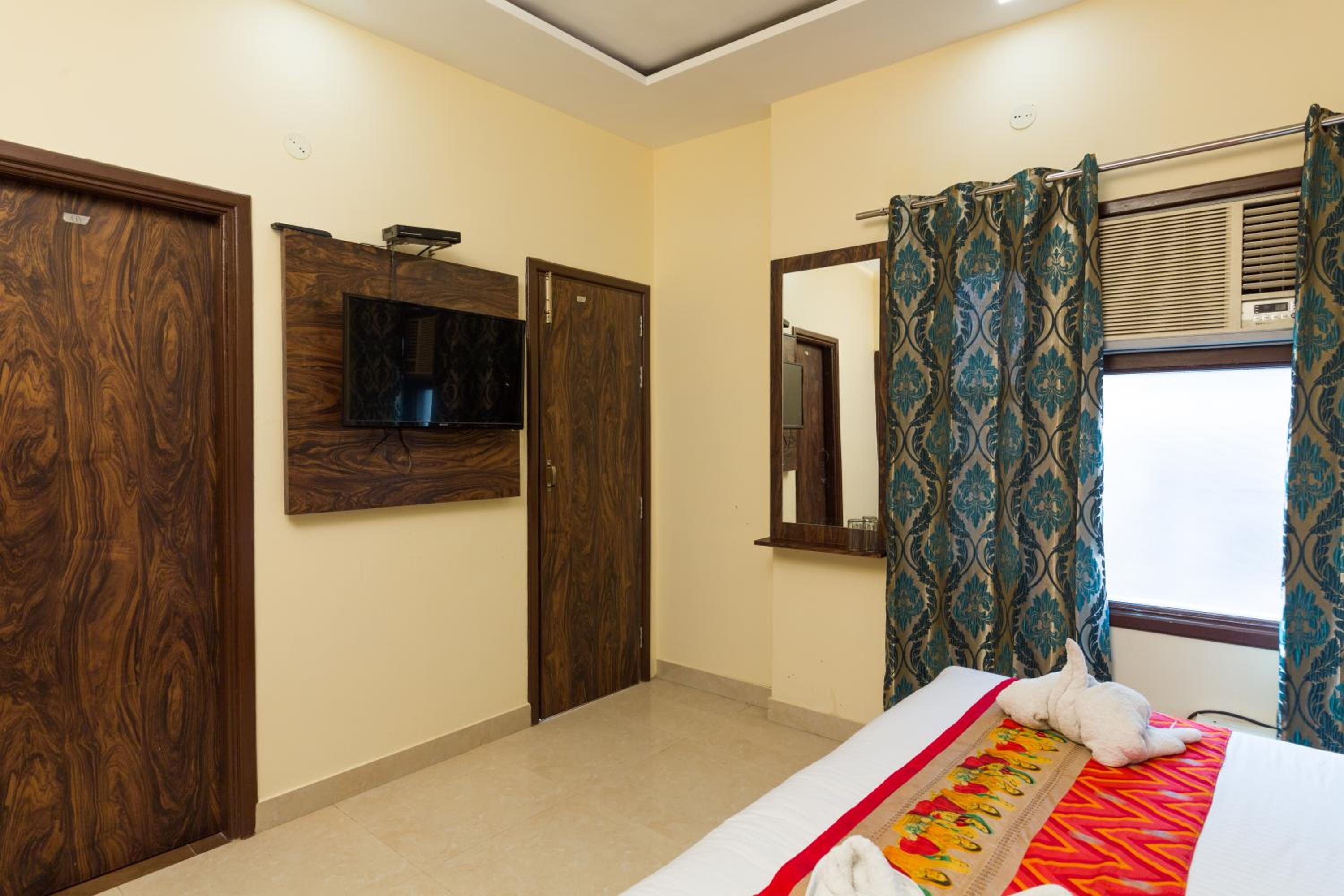Deluxe Double Room With Balcony