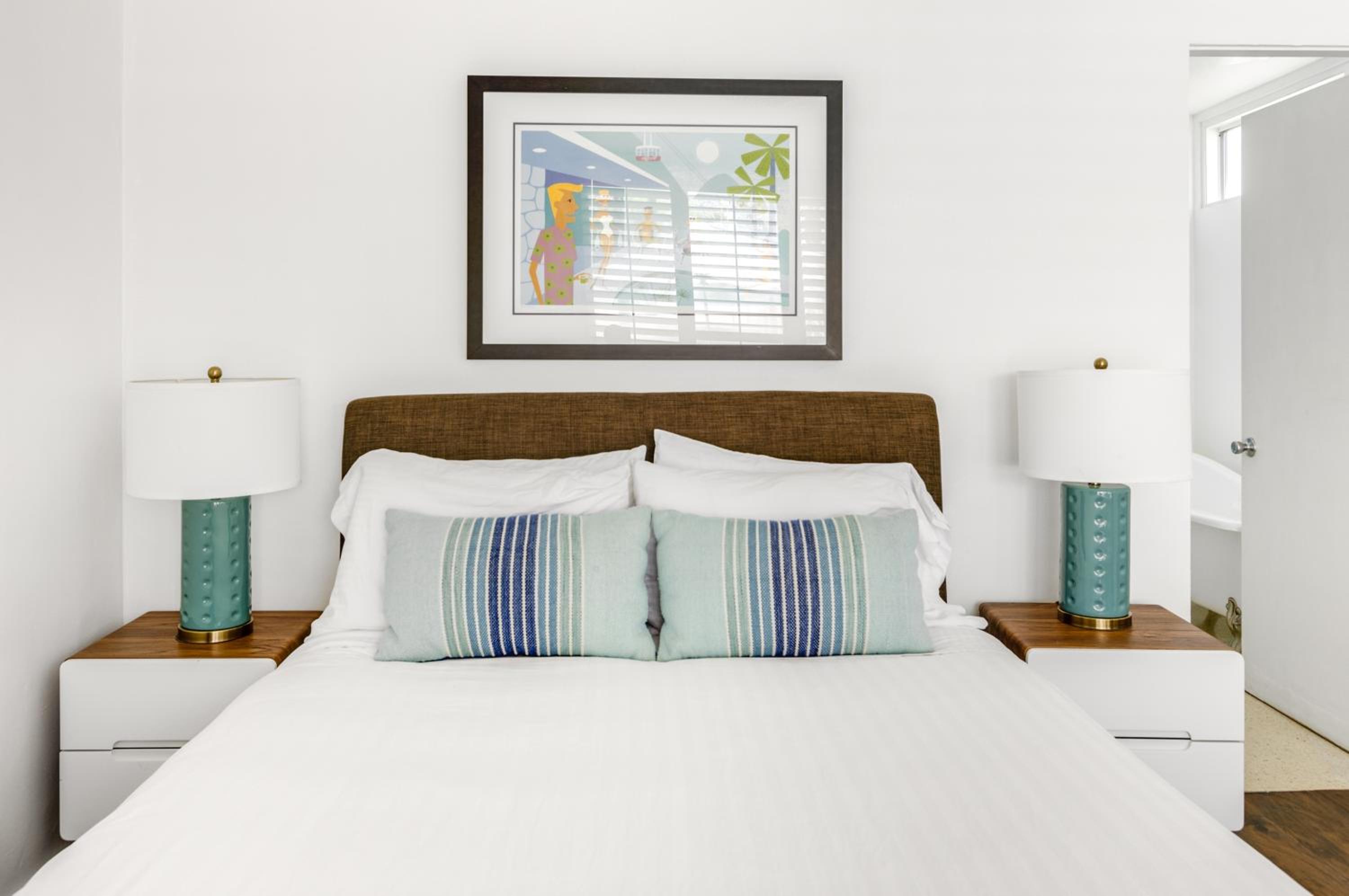 Standard Queen Room photo 2