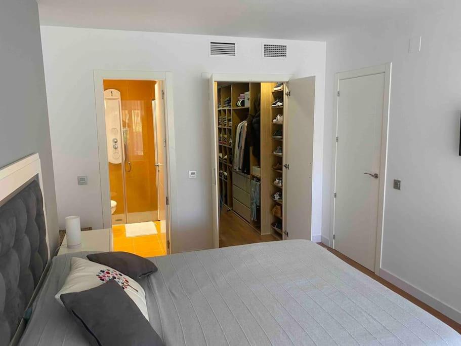Two-Bedroom Apartment photo 3