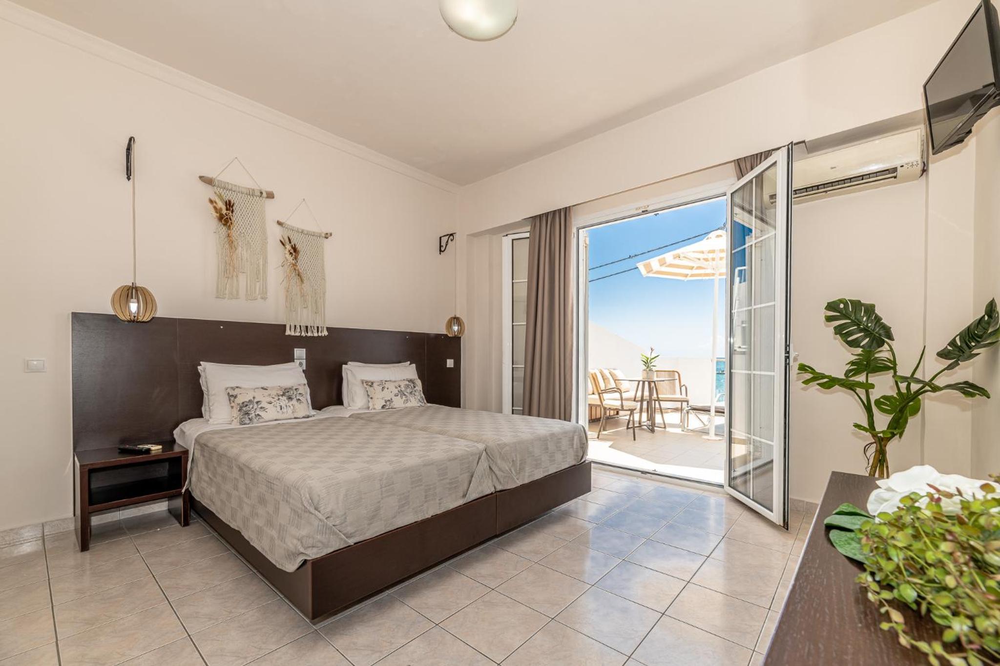 Two-Bedroom Apartment with Terrace photo 3