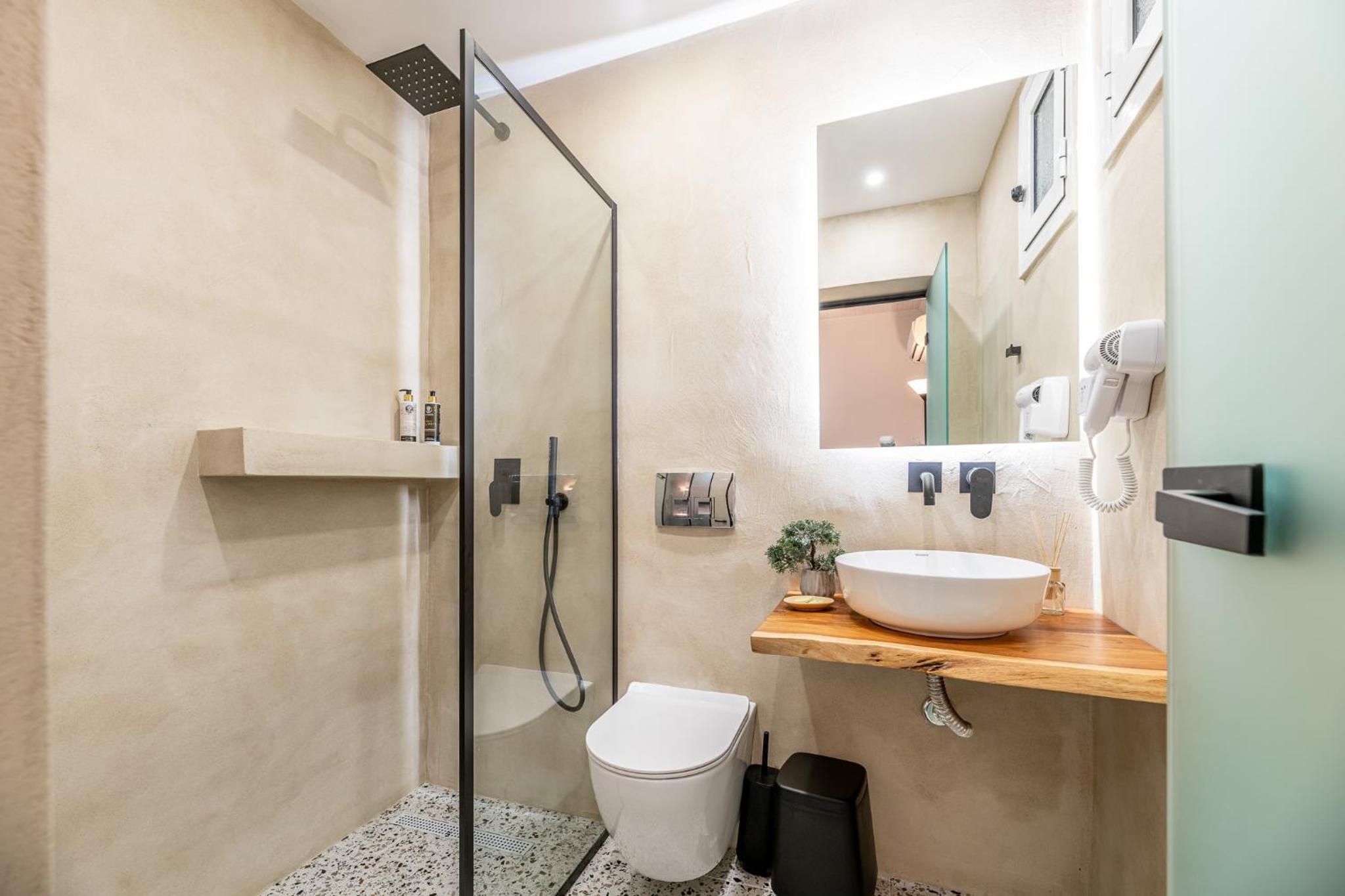 Two-Bedroom Apartment with Terrace photo 2