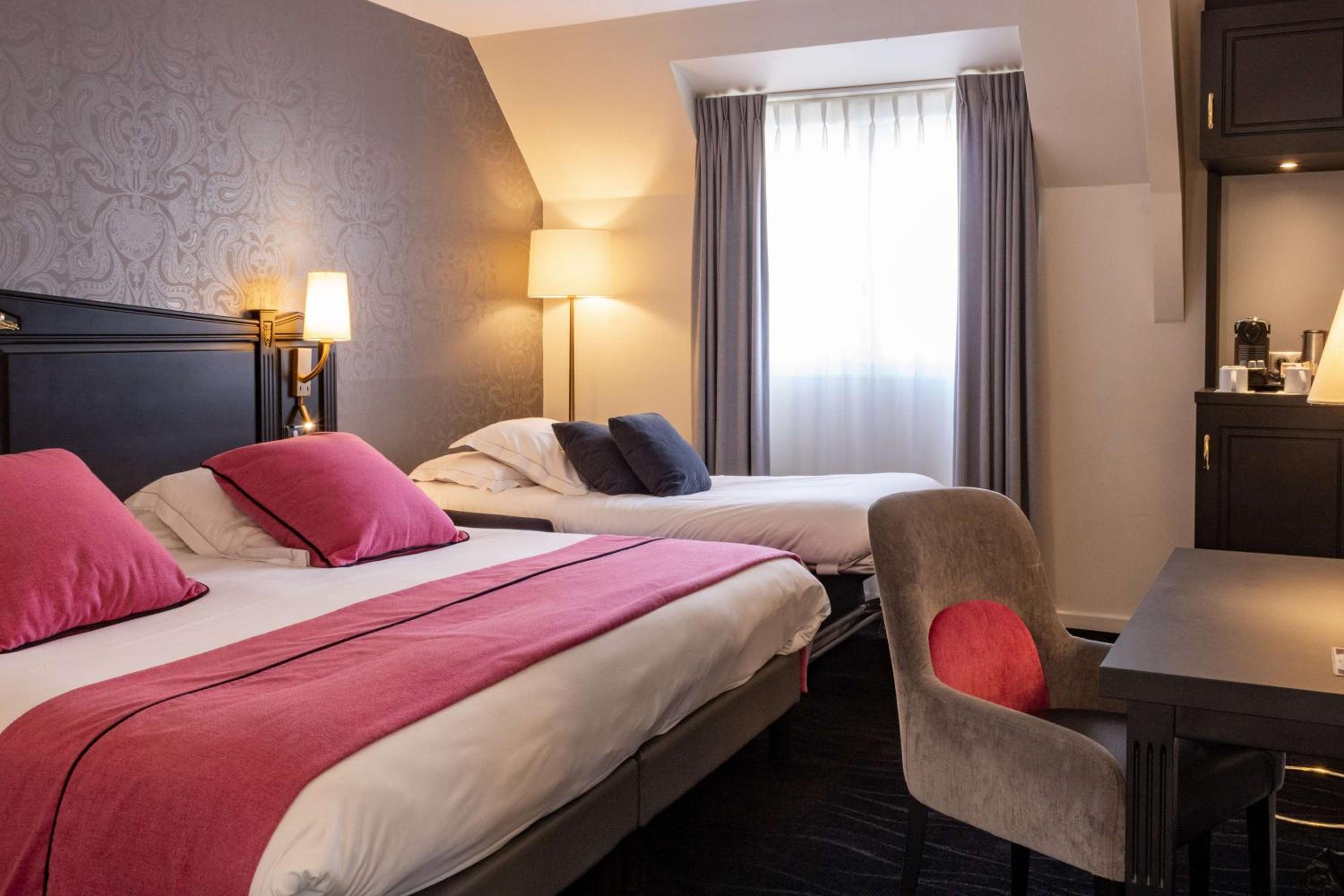 Deluxe Triple Room - Photo 3