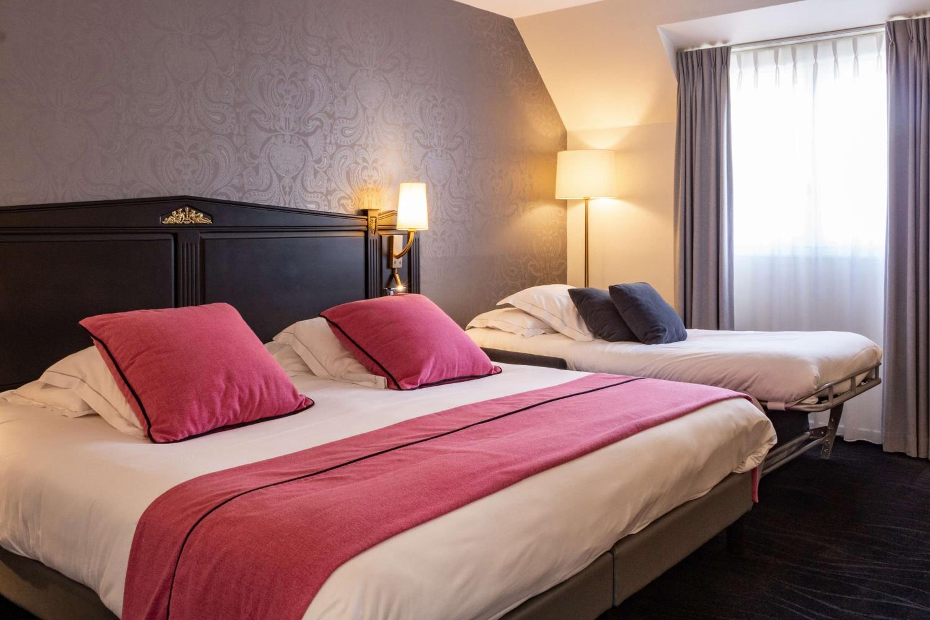 Deluxe Triple Room - Photo 2