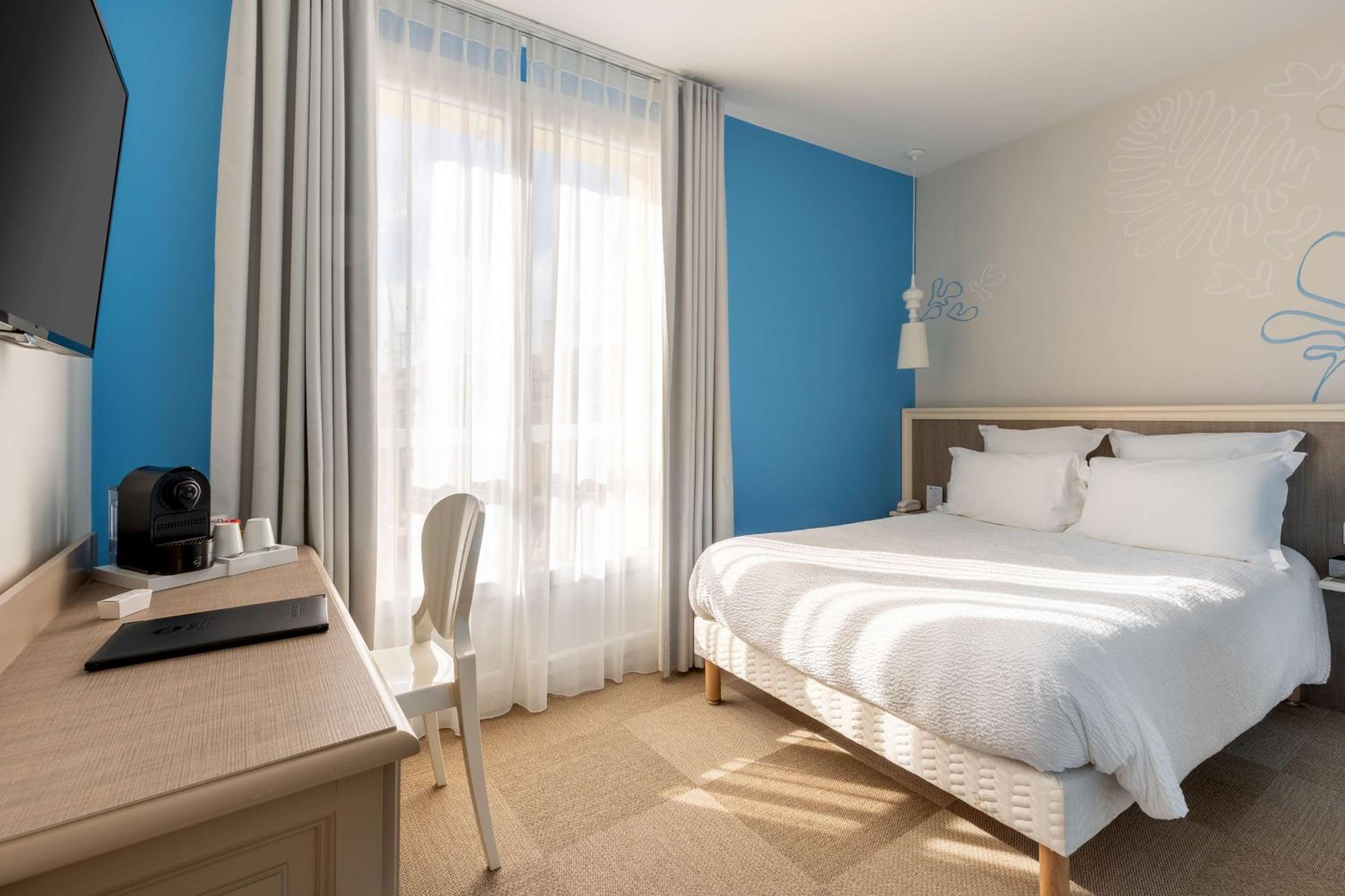 Classic Double Room - Photo 8