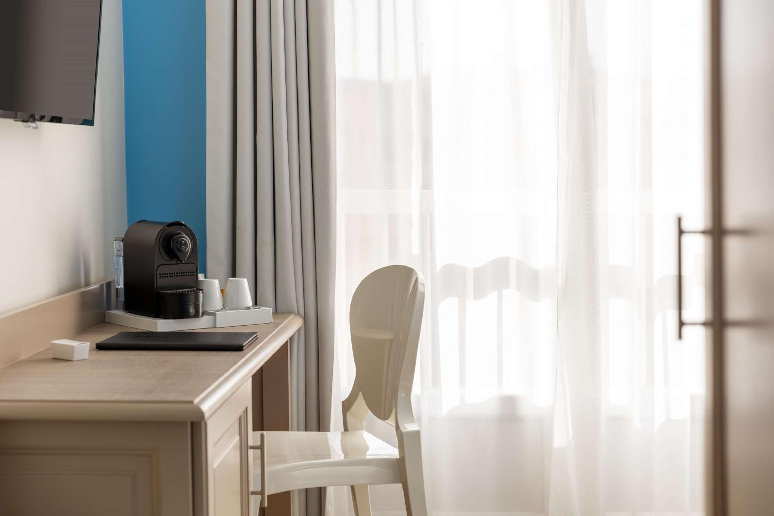 Classic Double Room - Photo 9
