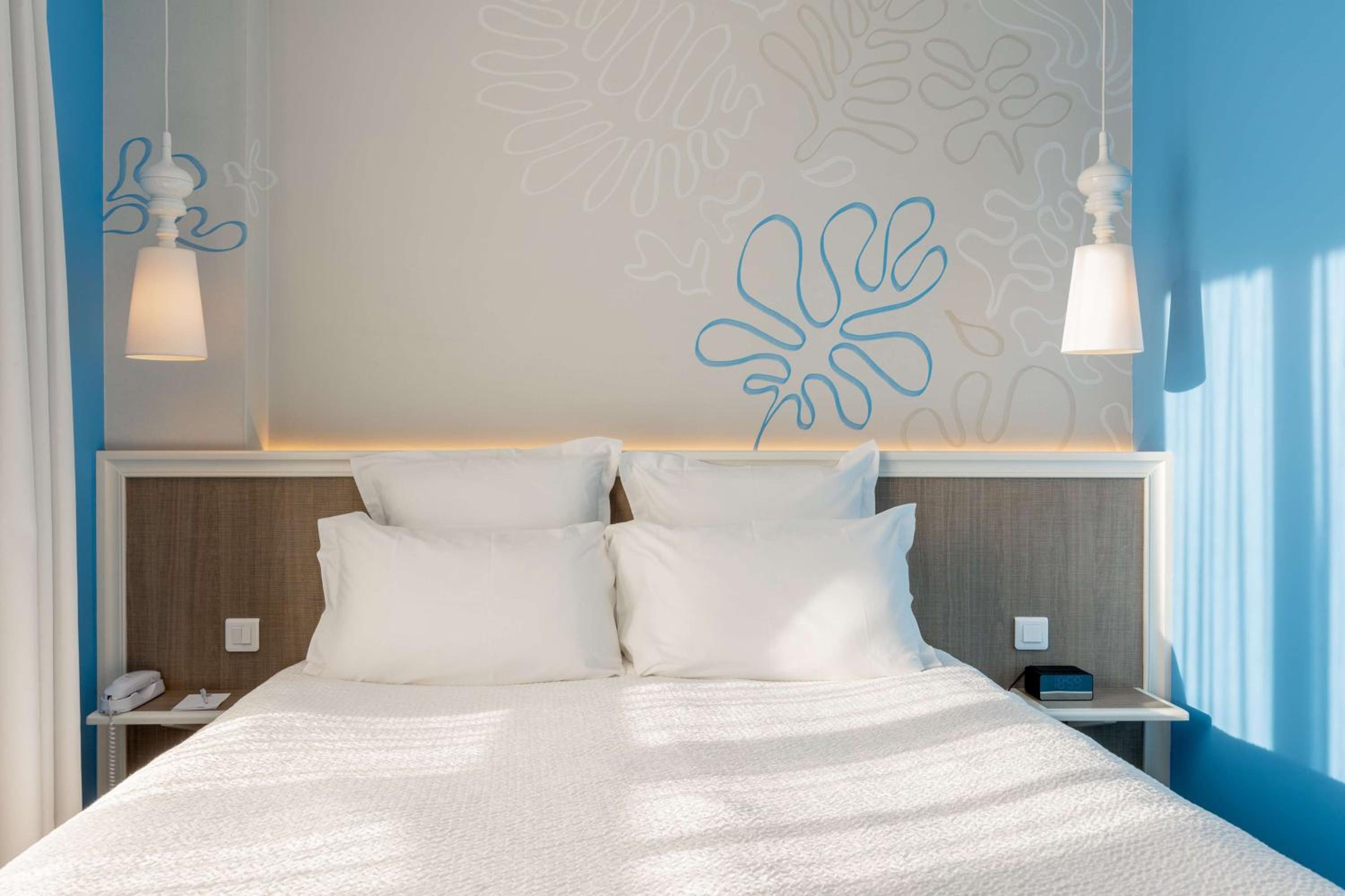 Classic Double Room - Photo 12